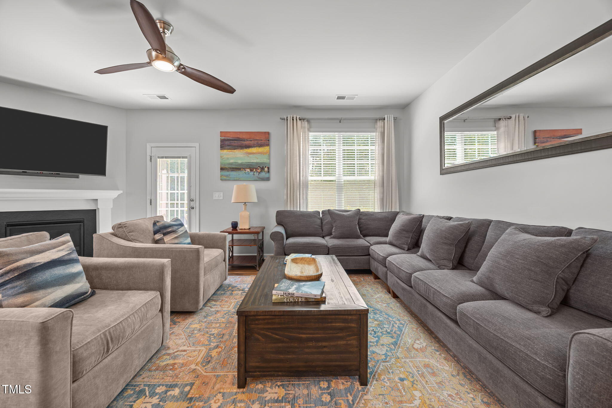 6141 Beale Loop