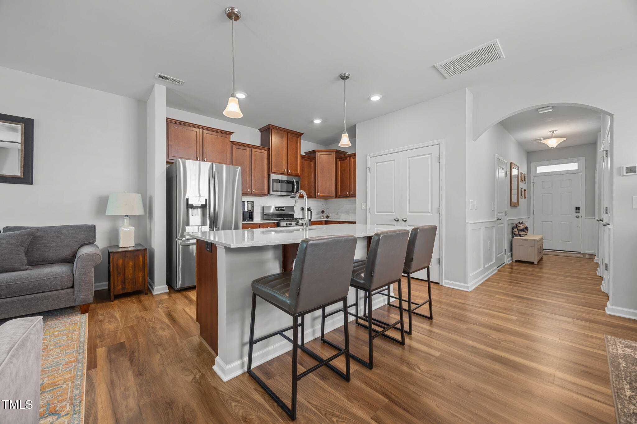 6141 Beale Loop