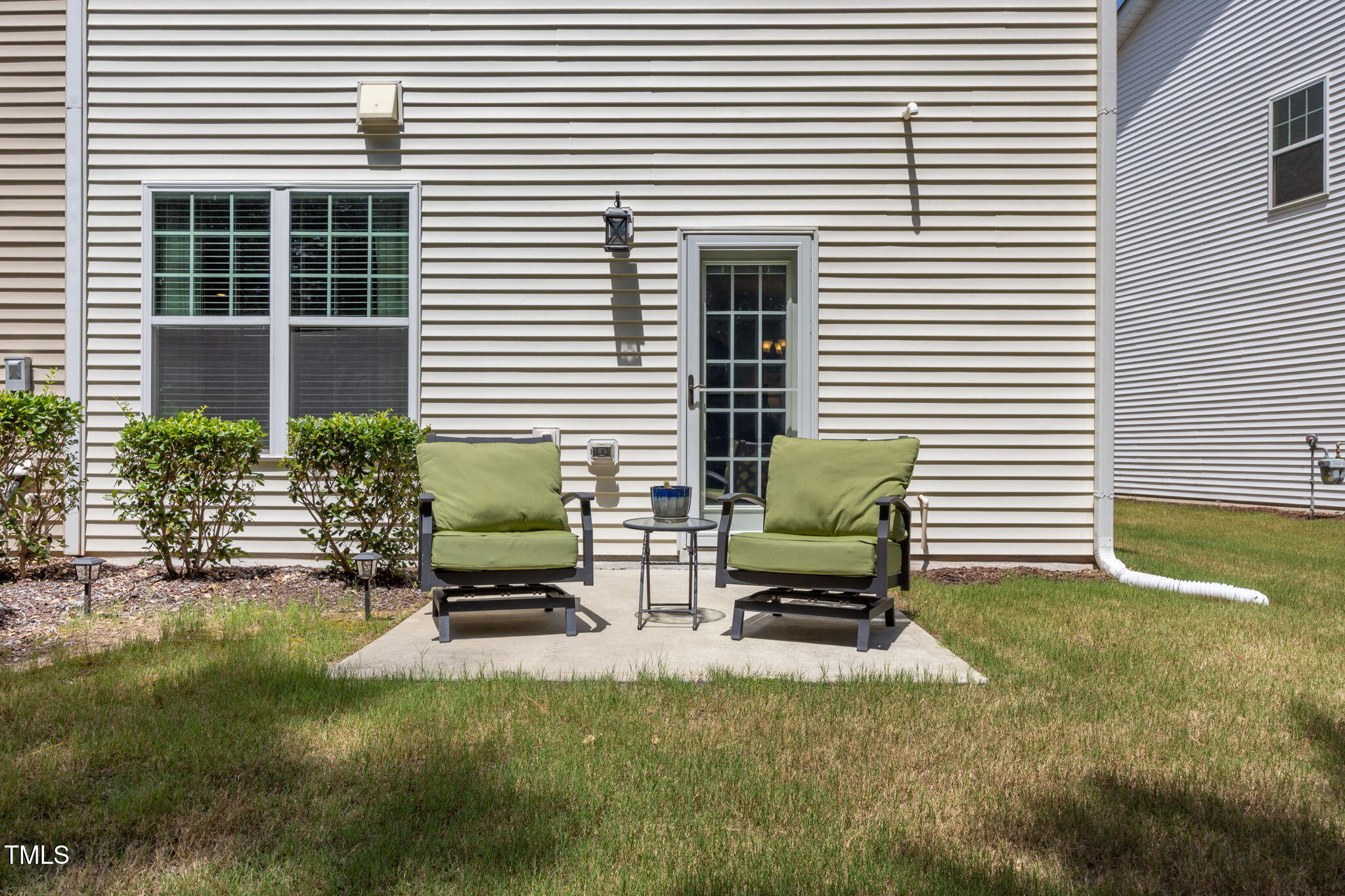 6141 Beale Loop