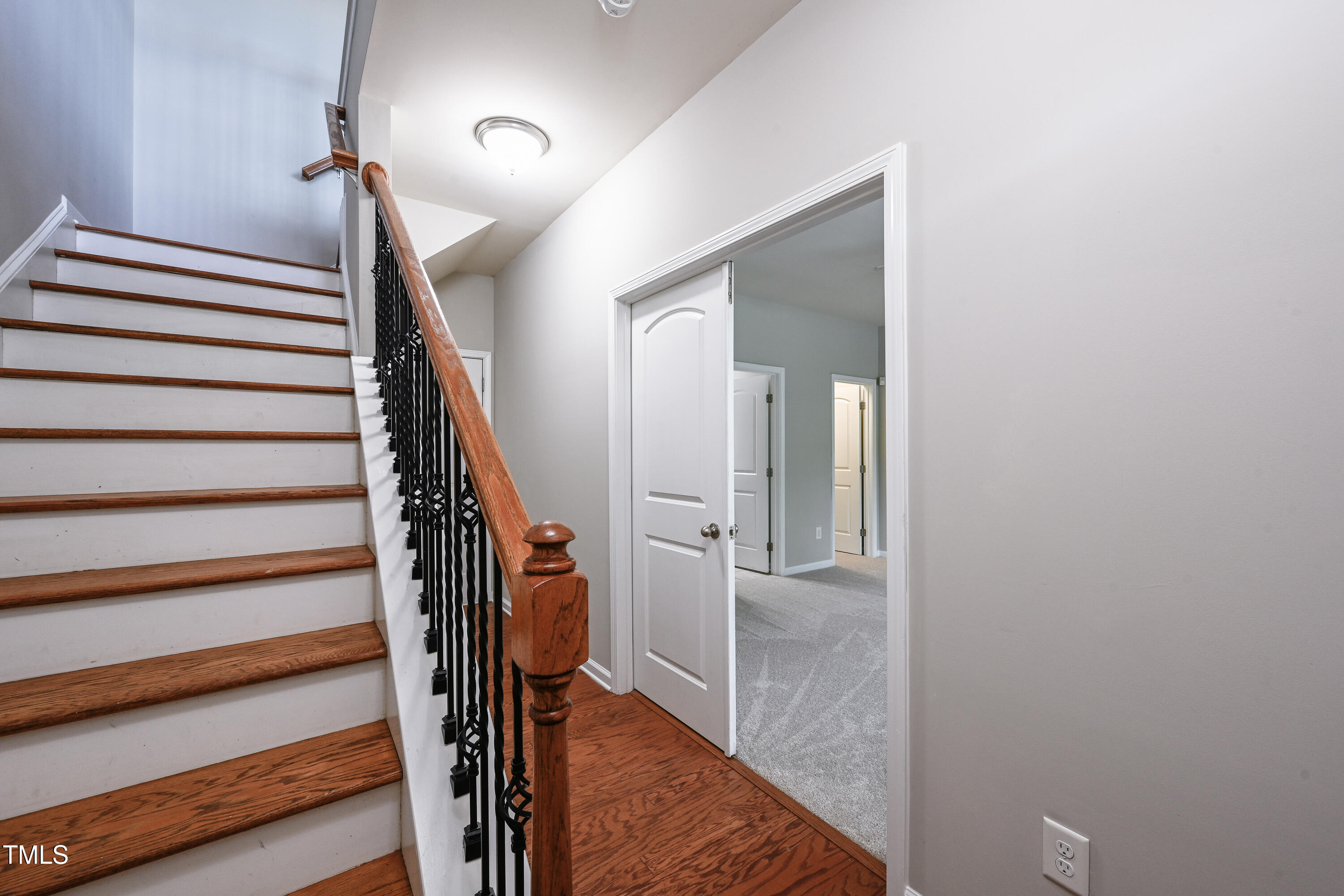9104 Wooden Road