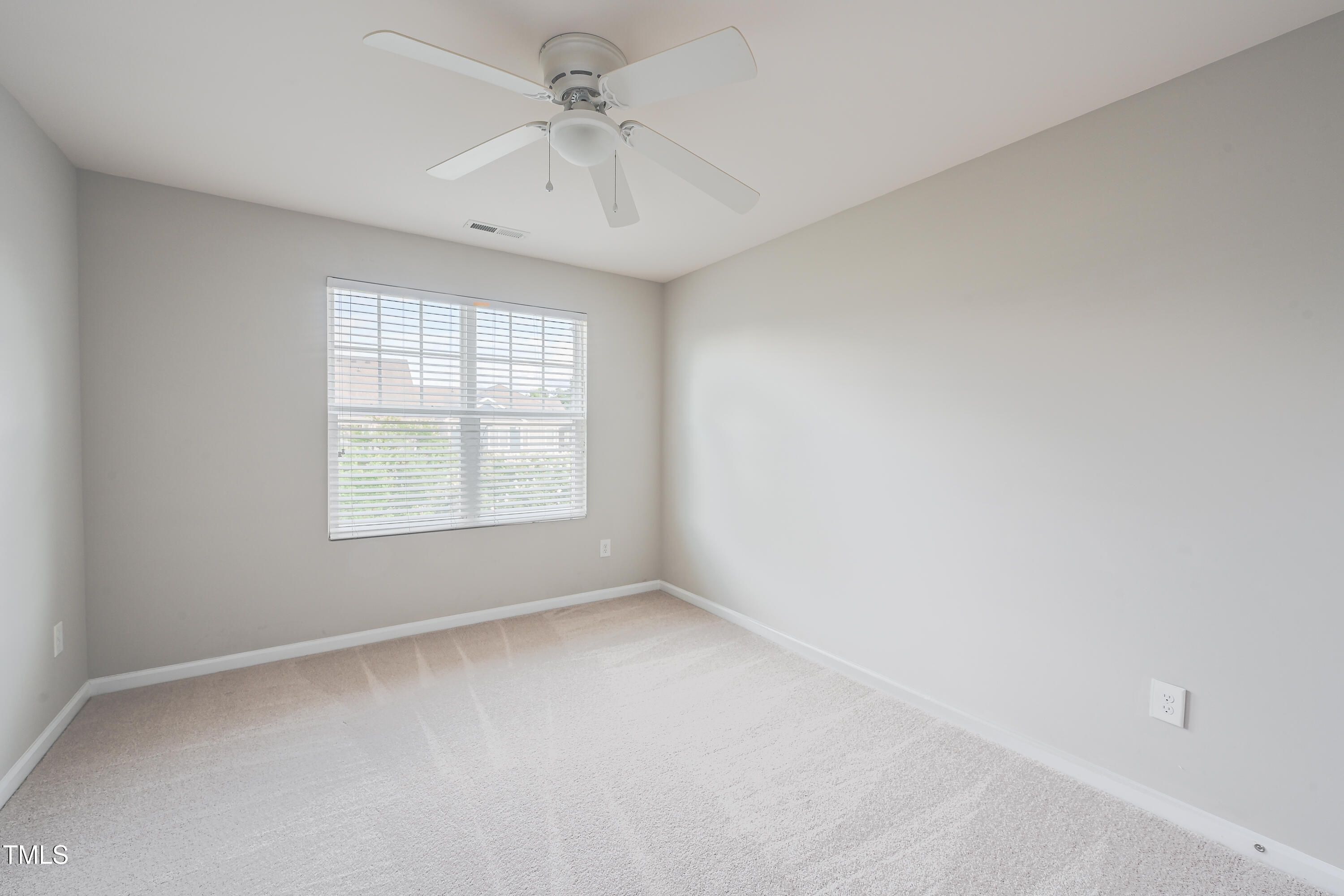 9104 Wooden Road