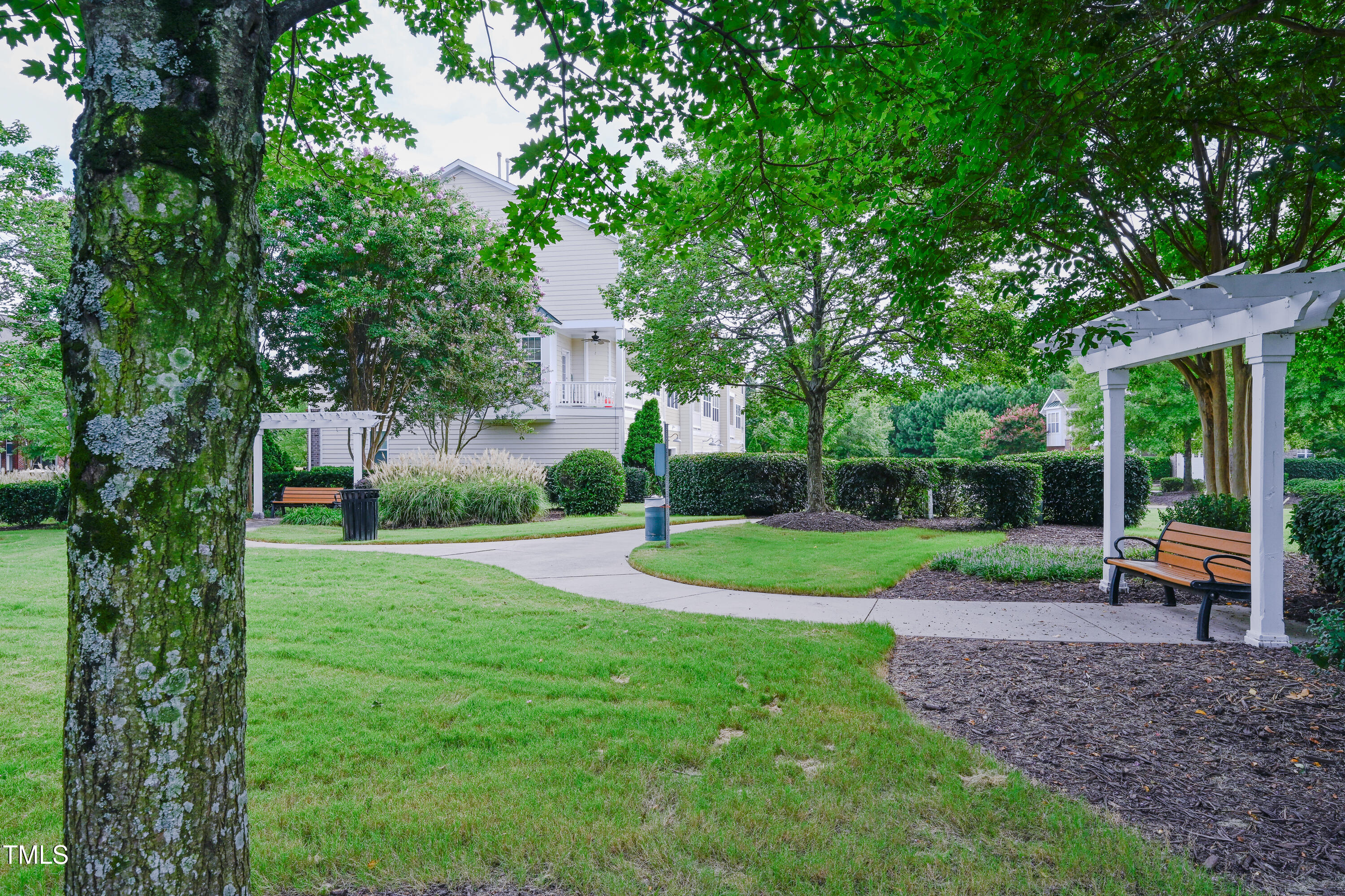 9104 Wooden Road