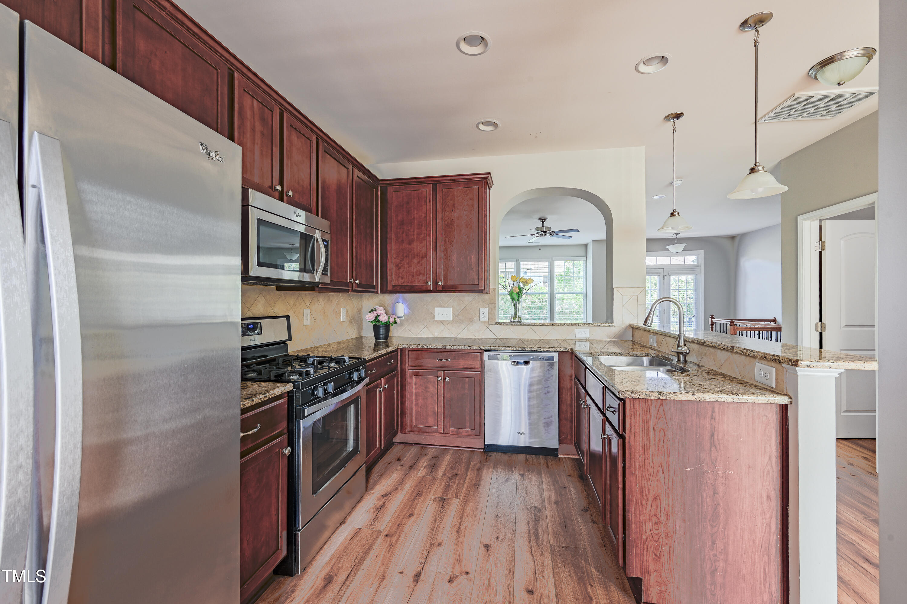 9104 Wooden Road