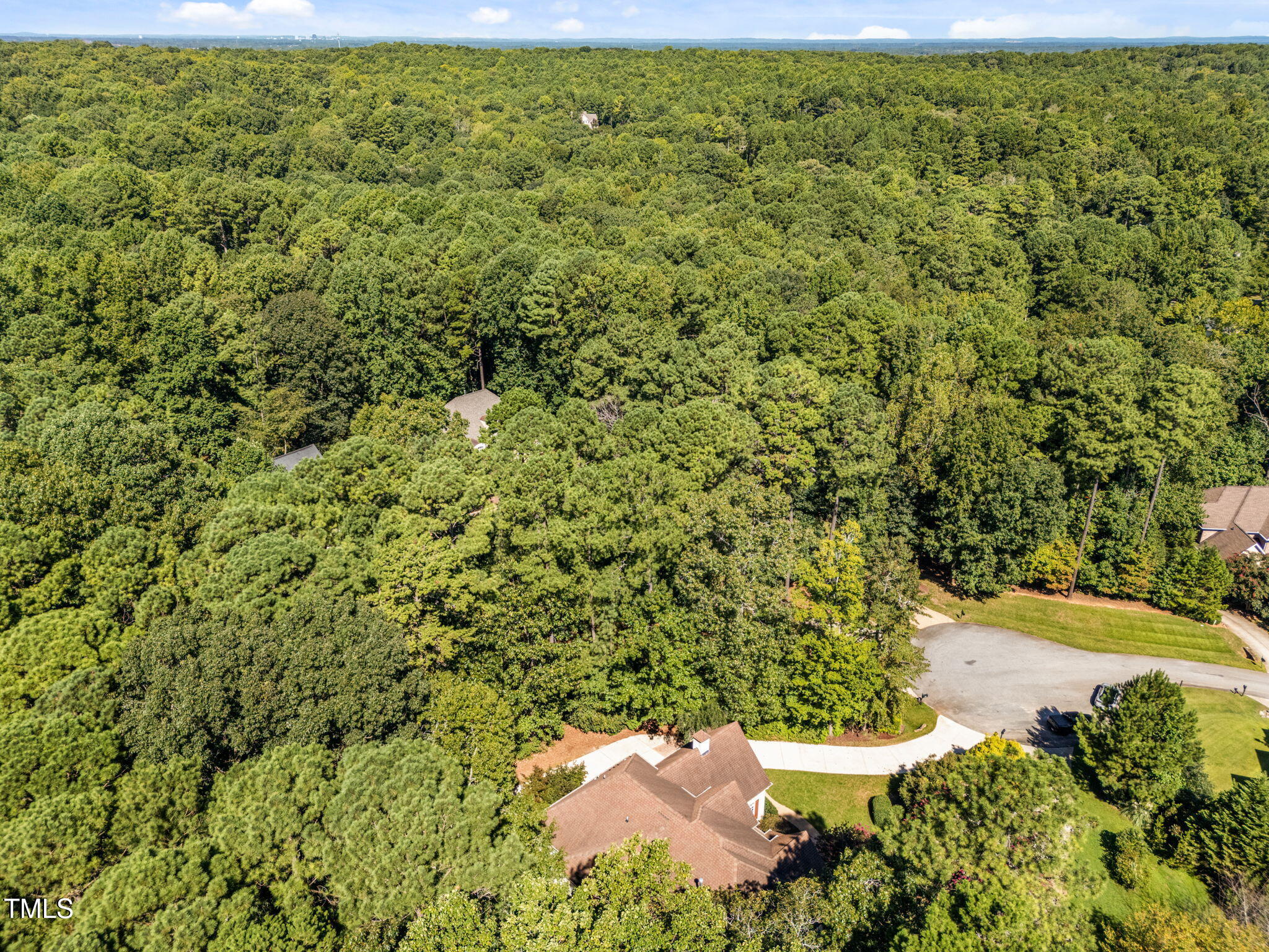 2409 Loring Court