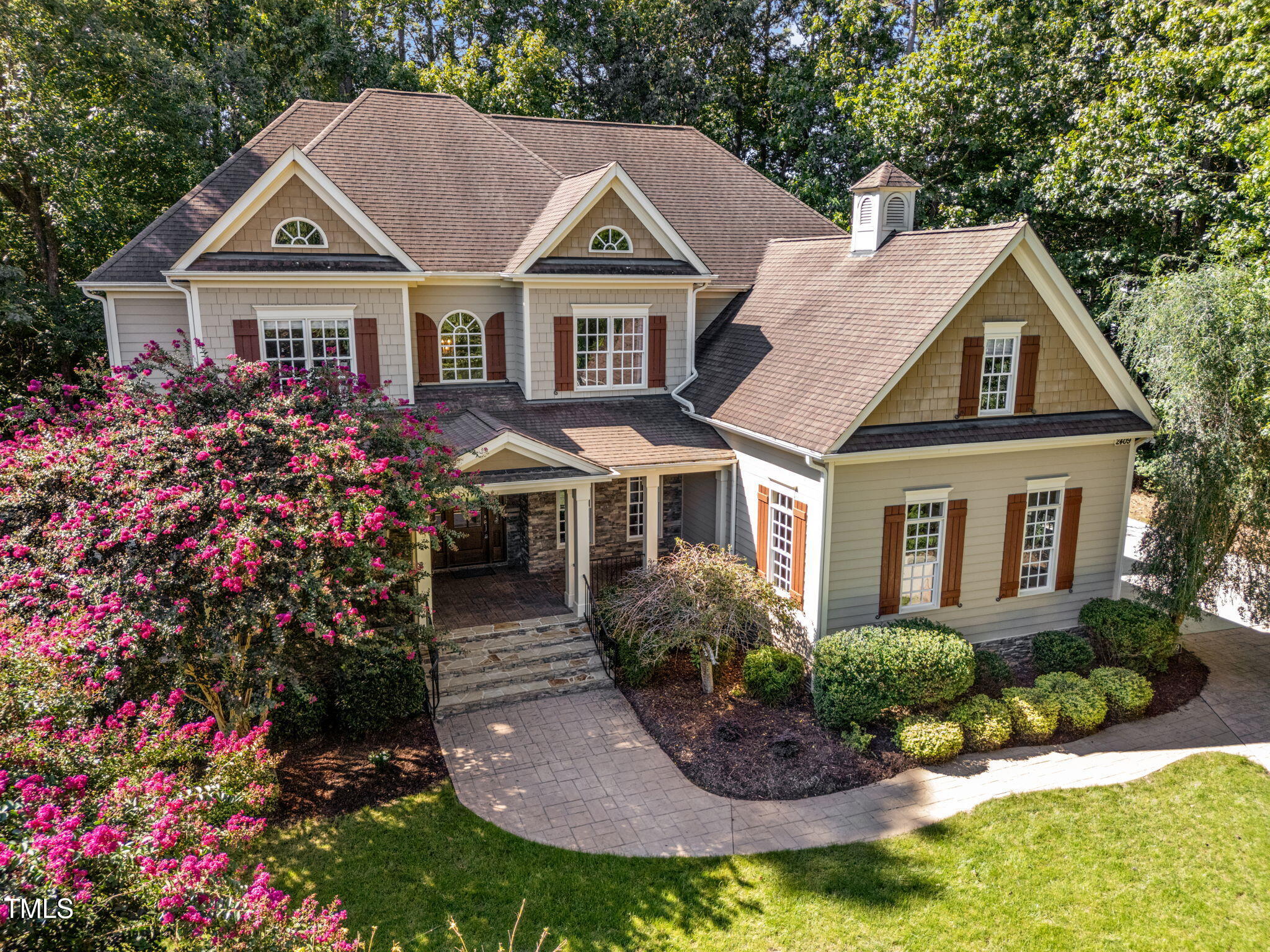 2409 Loring Court