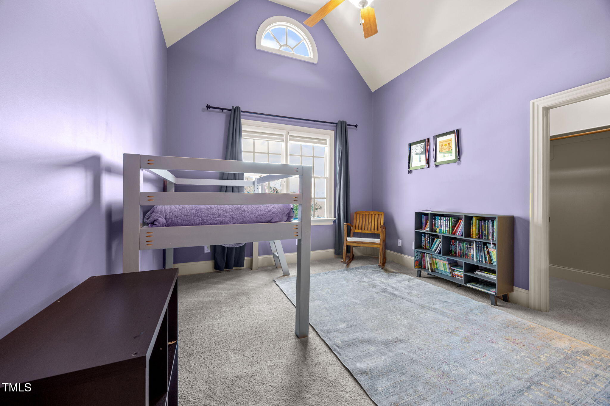 2409 Loring Court