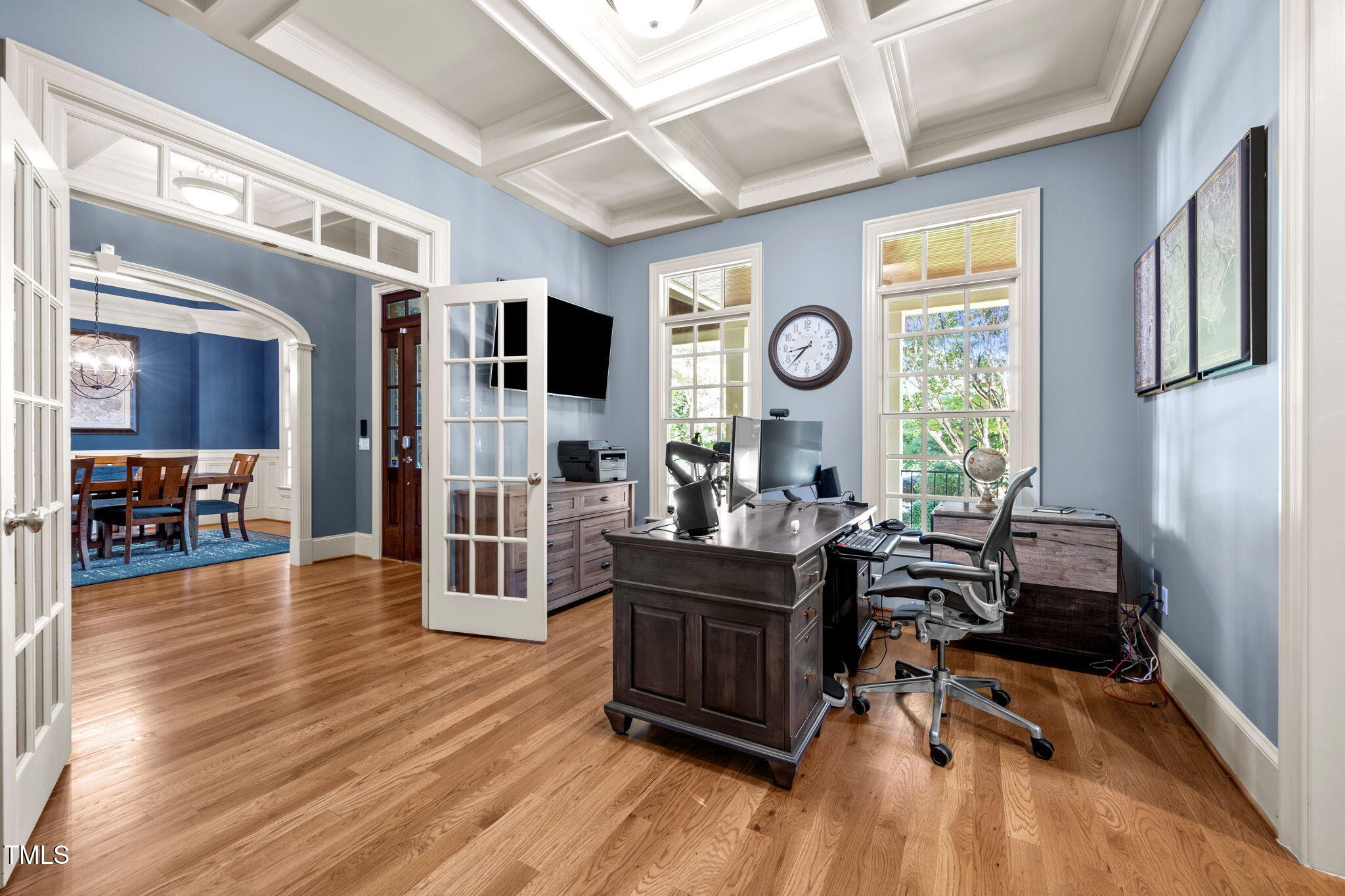 2409 Loring Court