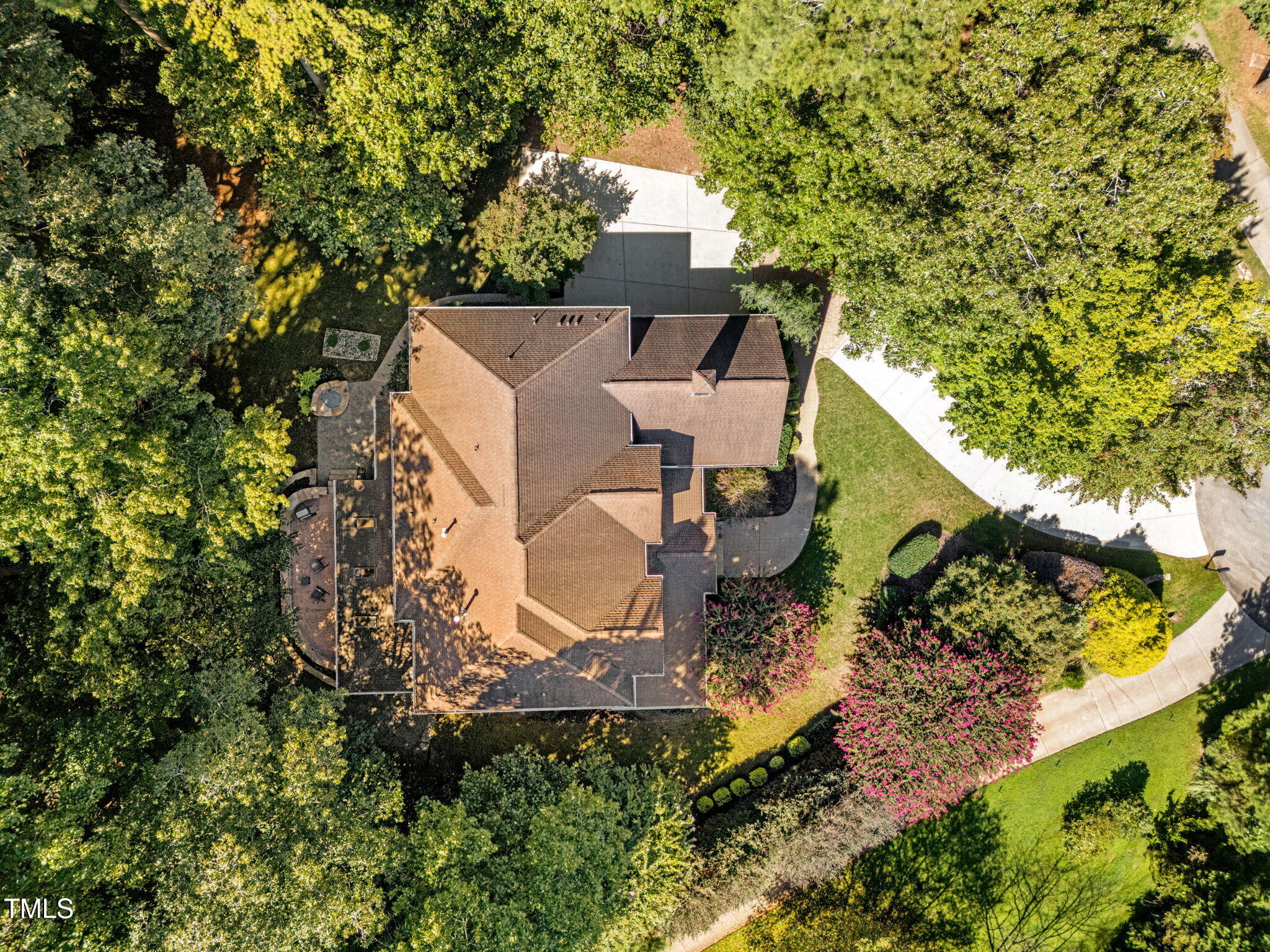 2409 Loring Court