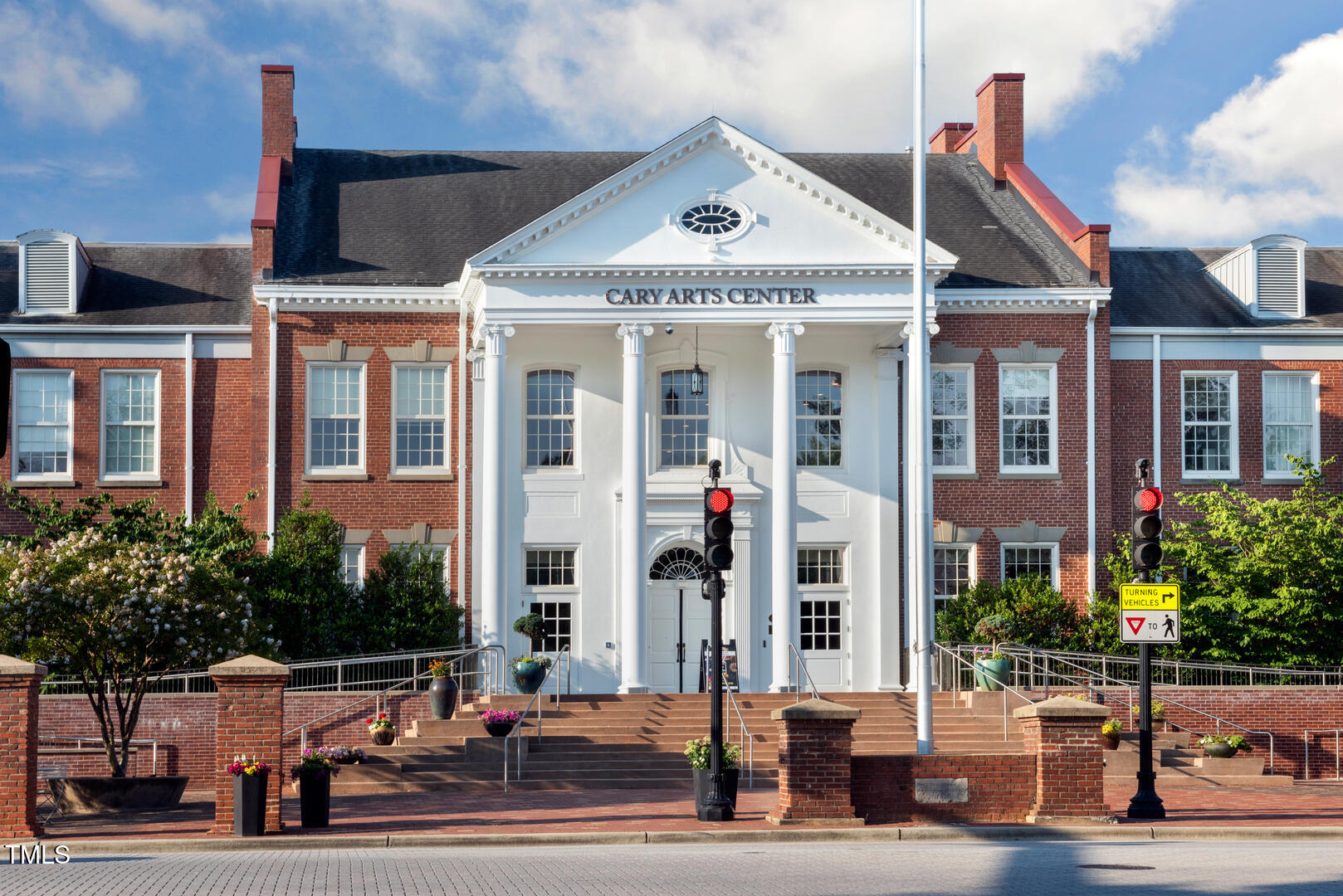 905 Ball Field Alley # 306