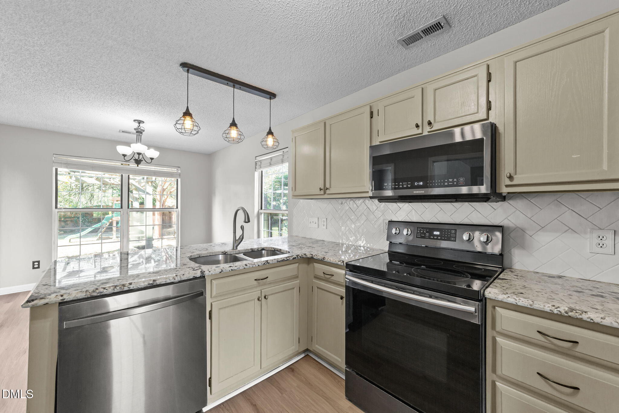 717 Starkland Way