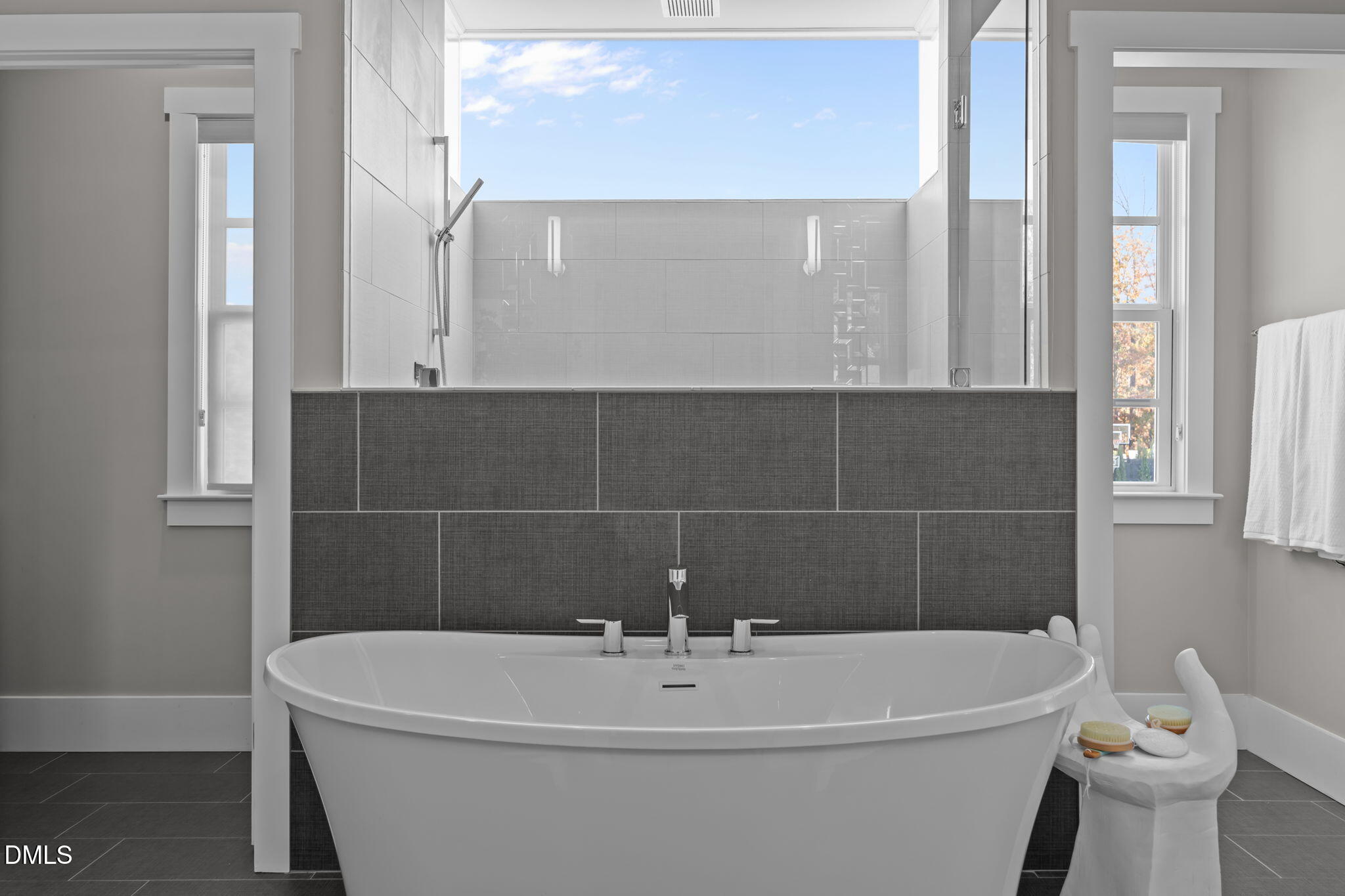 920 Regent Oak Drive