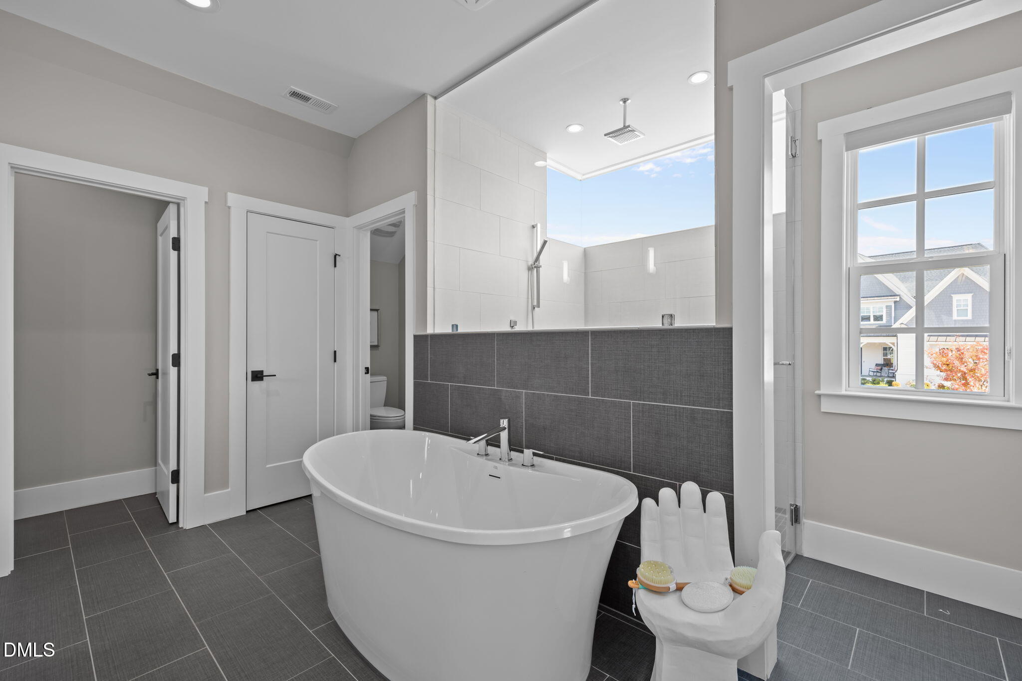 920 Regent Oak Drive