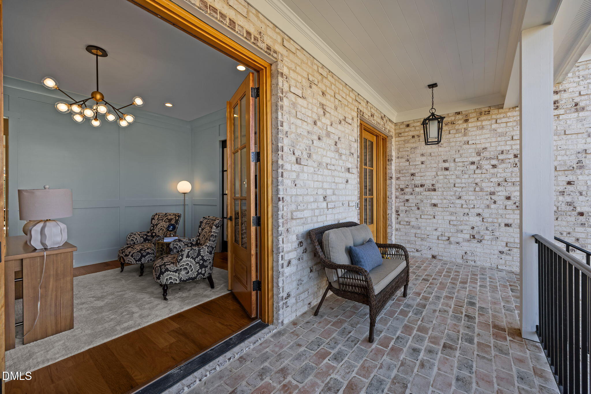 920 Regent Oak Drive