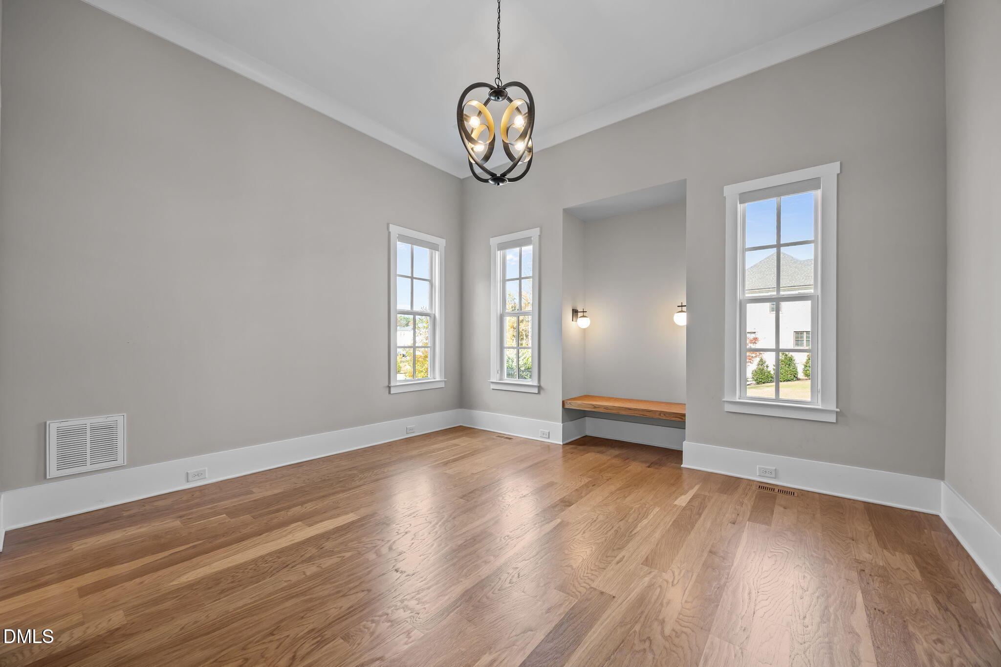 920 Regent Oak Drive