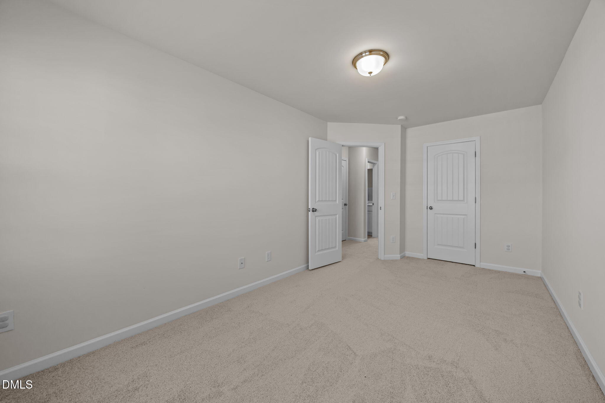 1821 Shady Oaks Drive