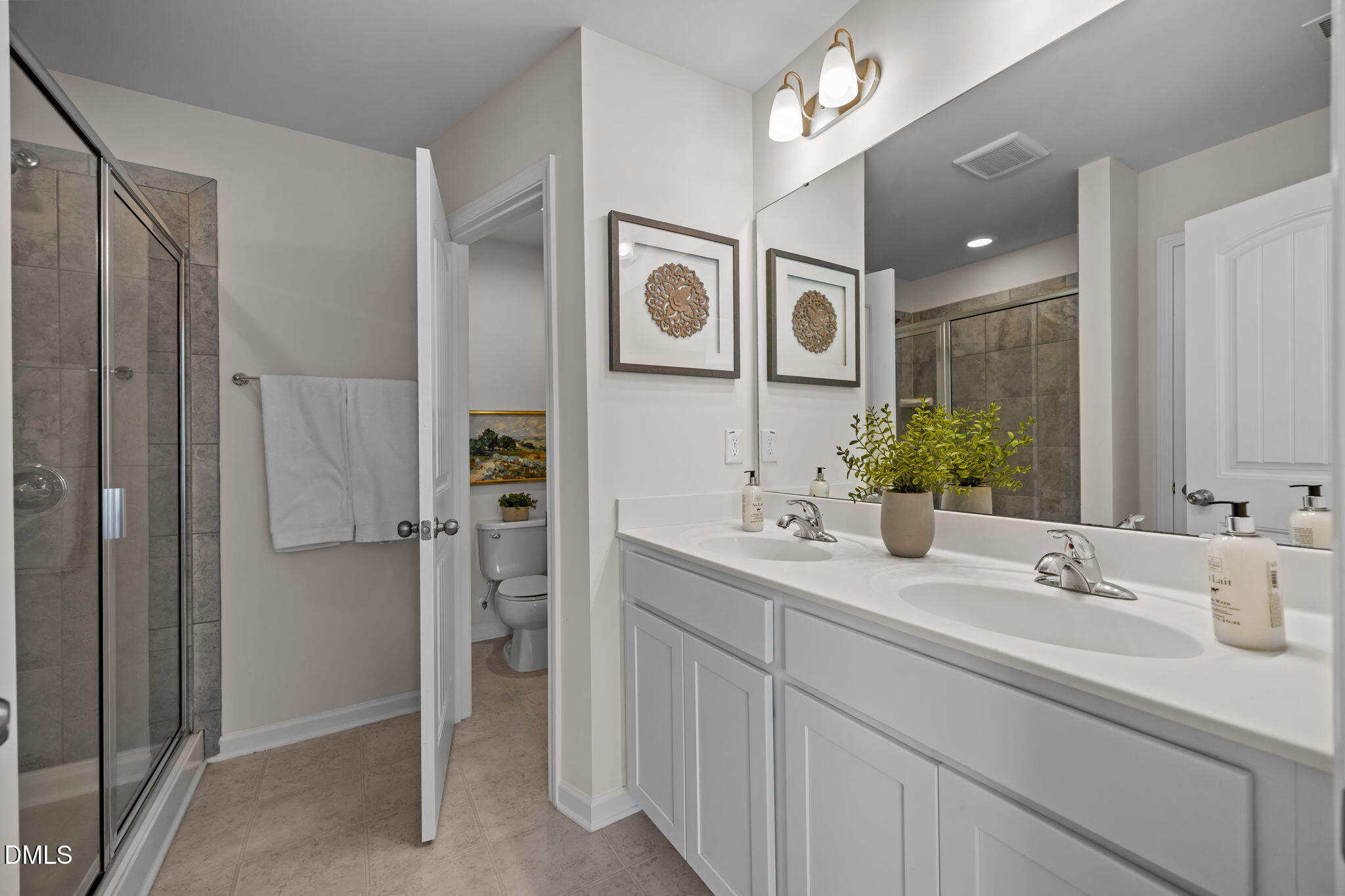 1821 Shady Oaks Drive