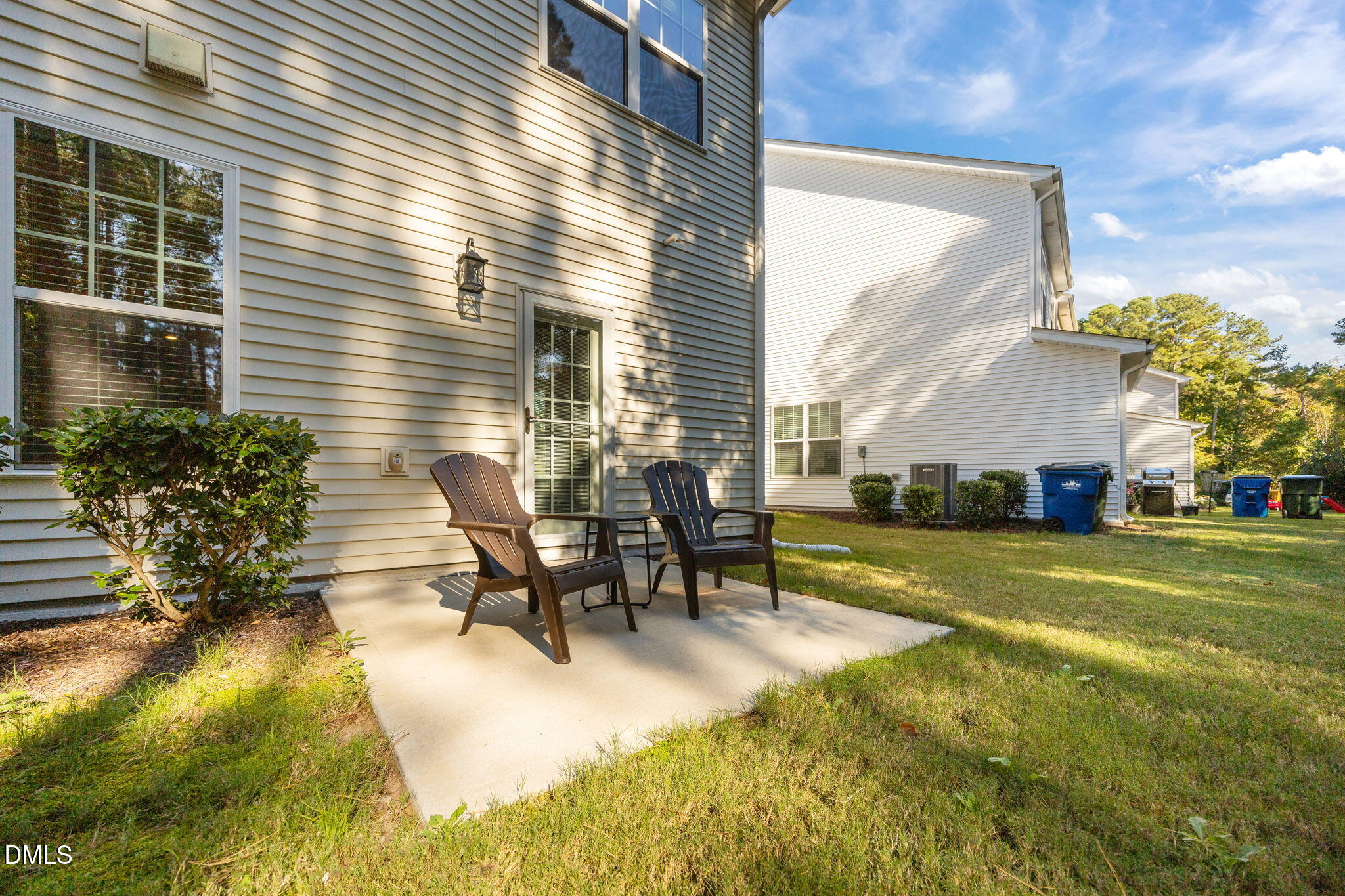 6141 Beale Loop