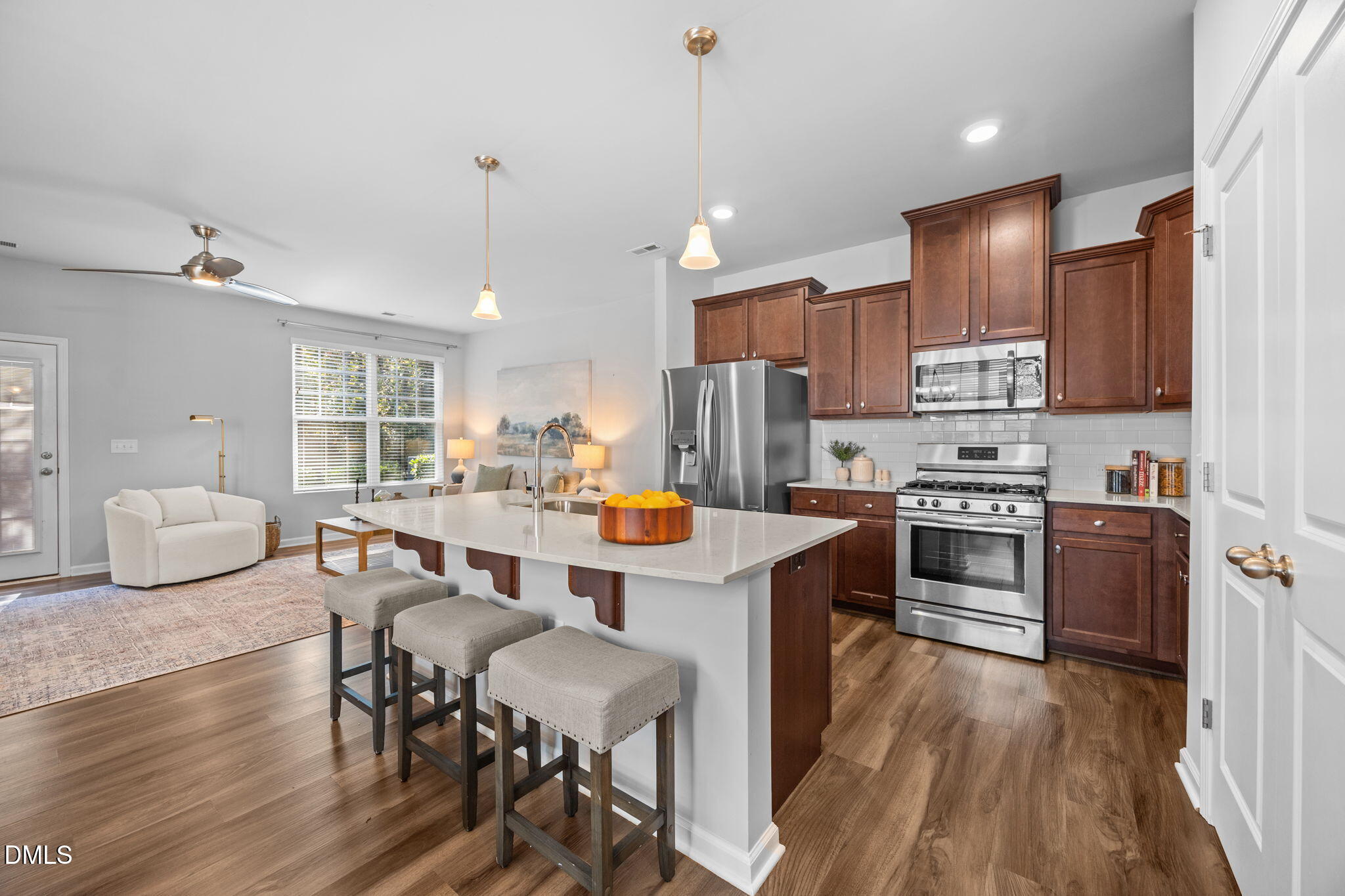6141 Beale Loop
