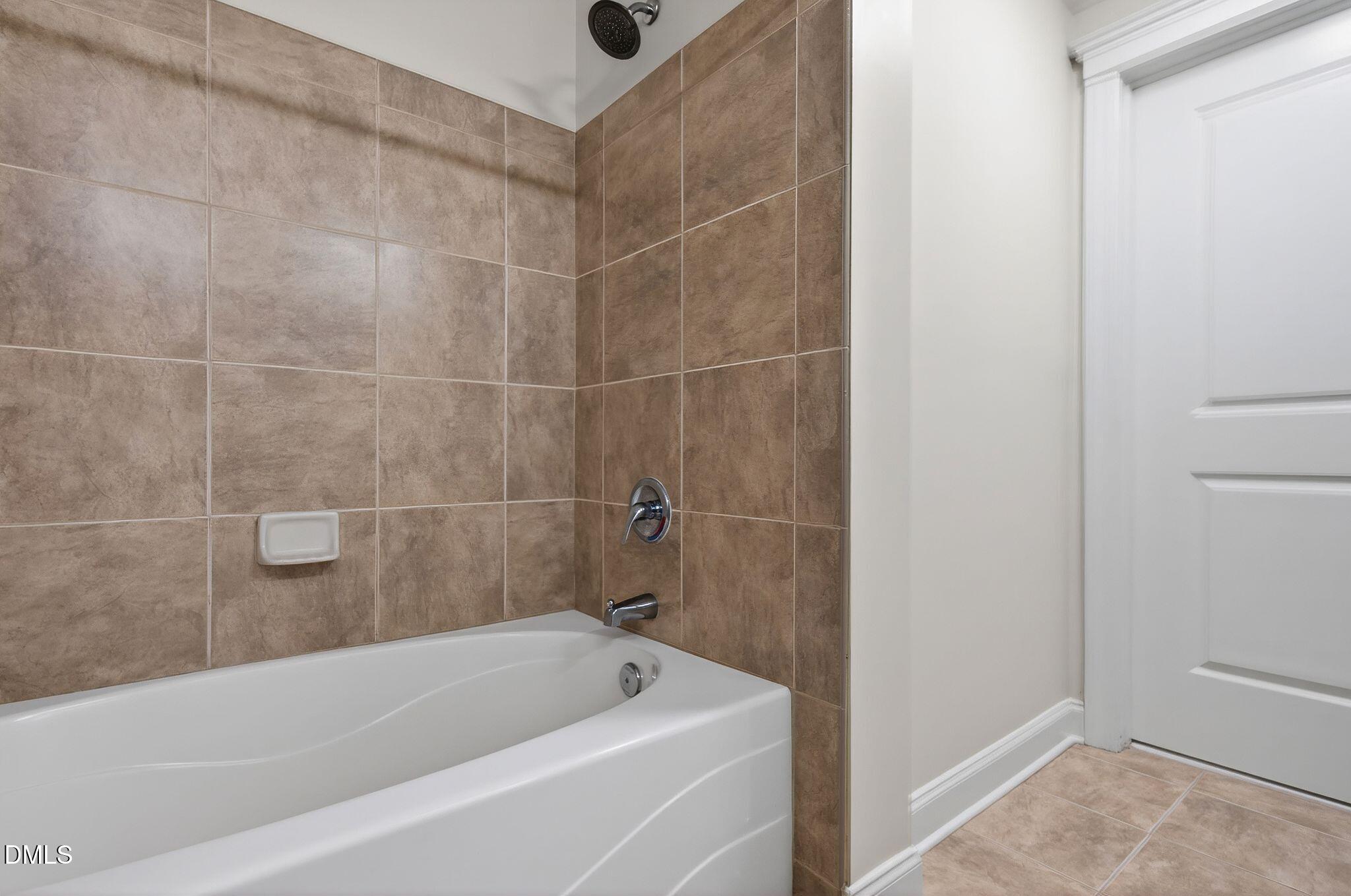 222 Glenwood Avenue # 605