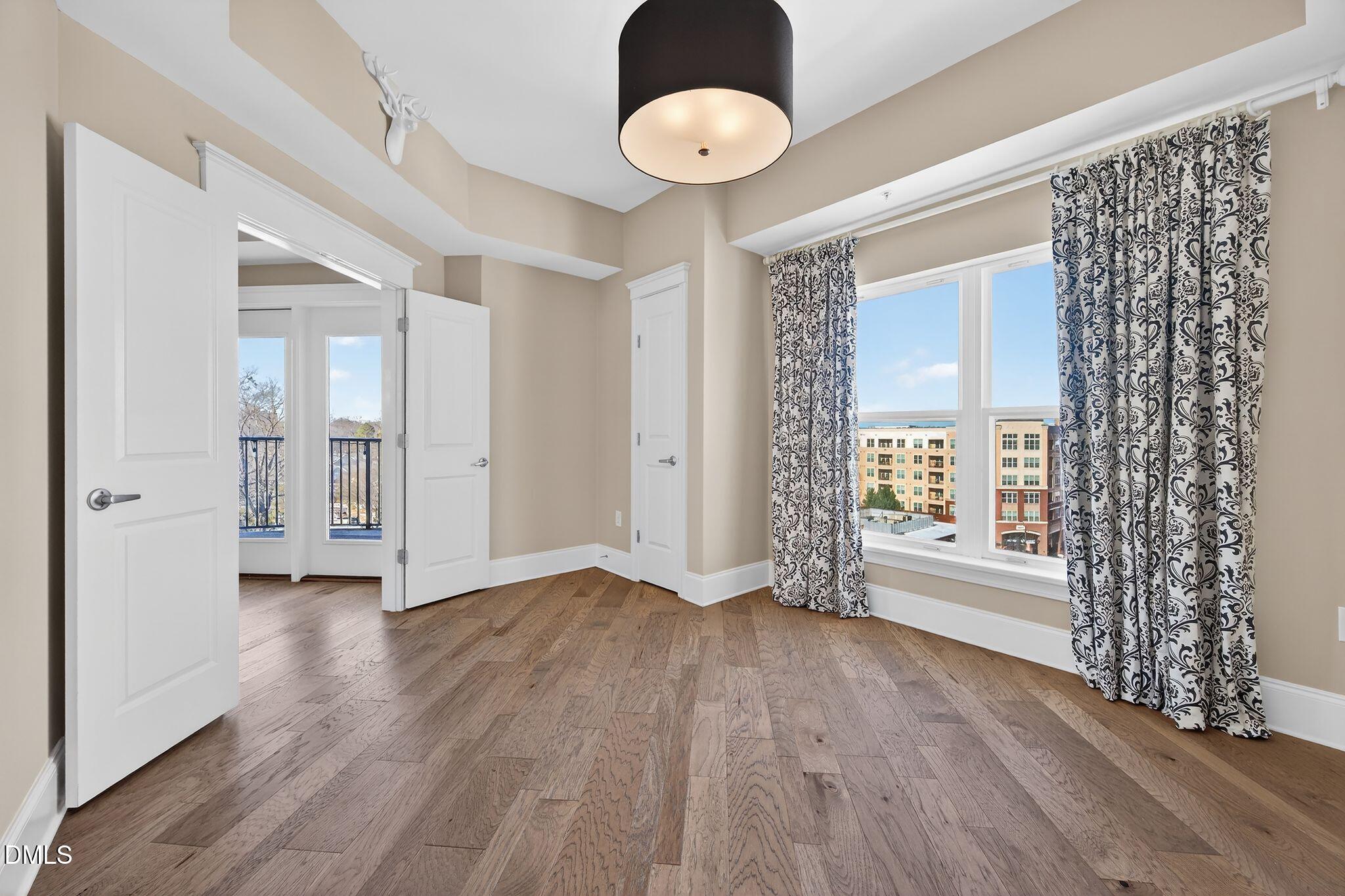 222 Glenwood Avenue # 605