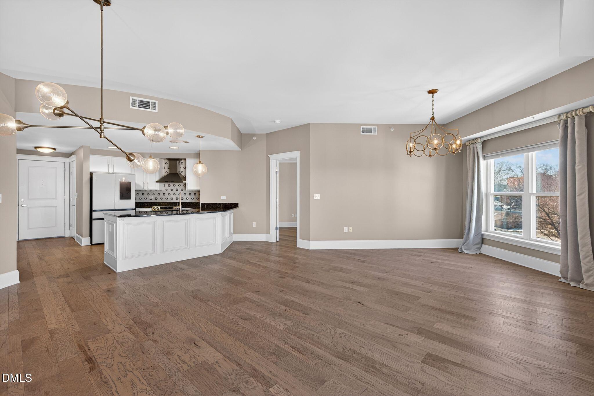 222 Glenwood Avenue # 605