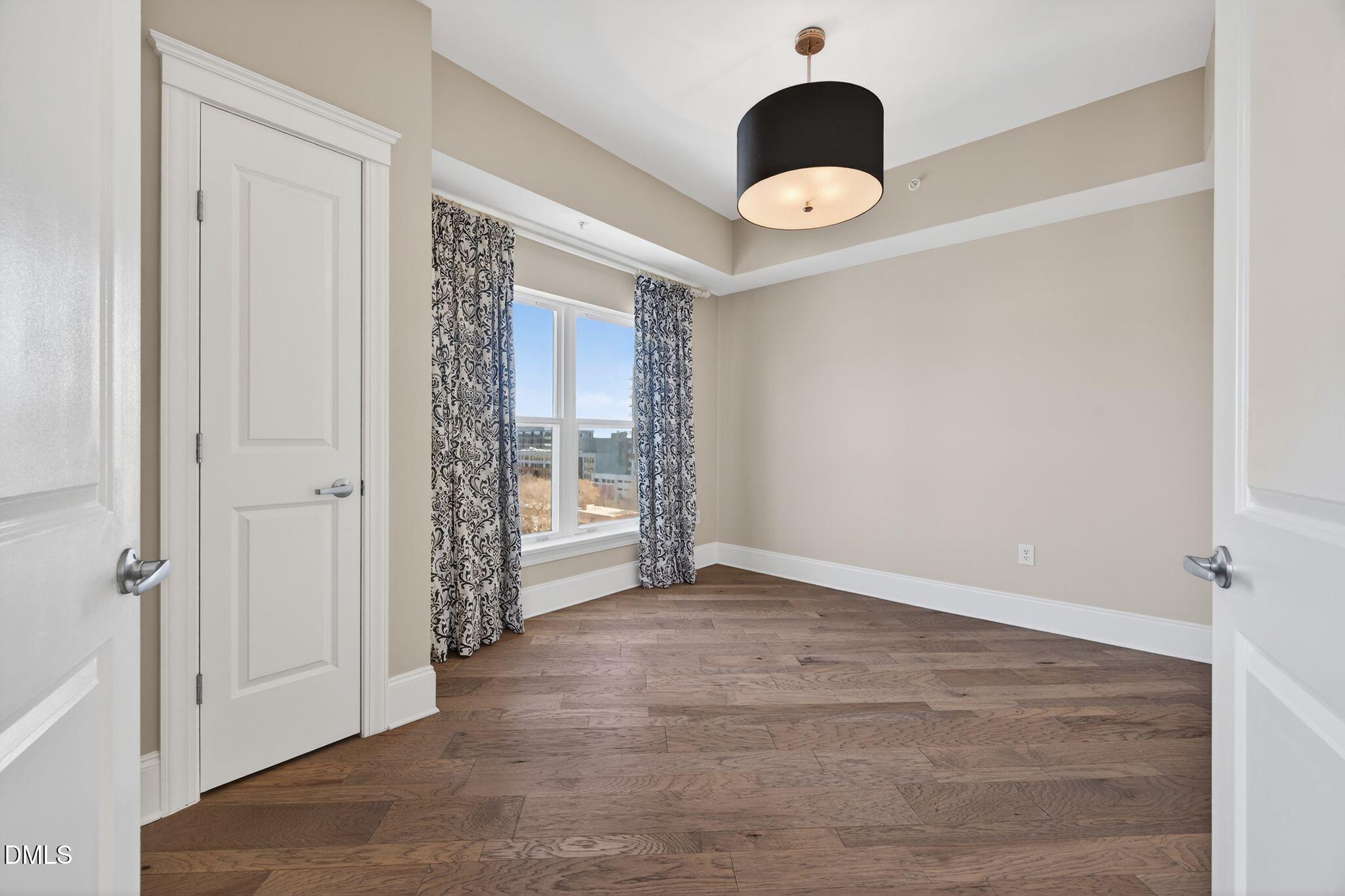 222 Glenwood Avenue # 605