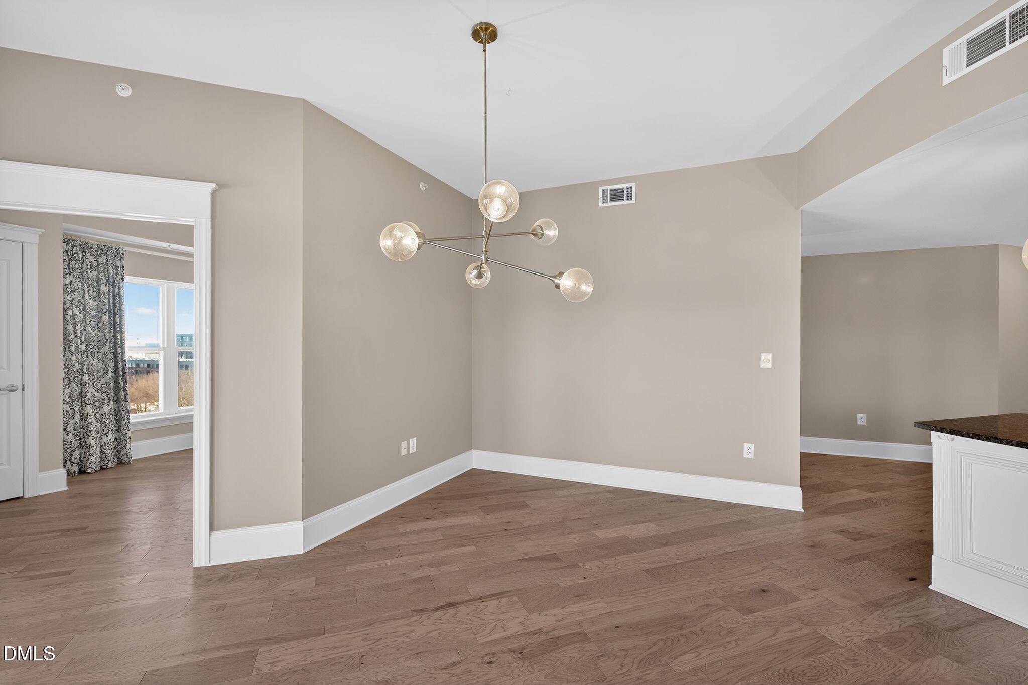 222 Glenwood Avenue # 605