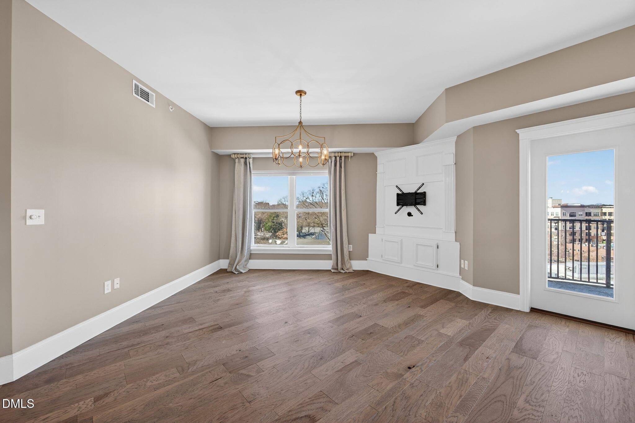 222 Glenwood Avenue # 605