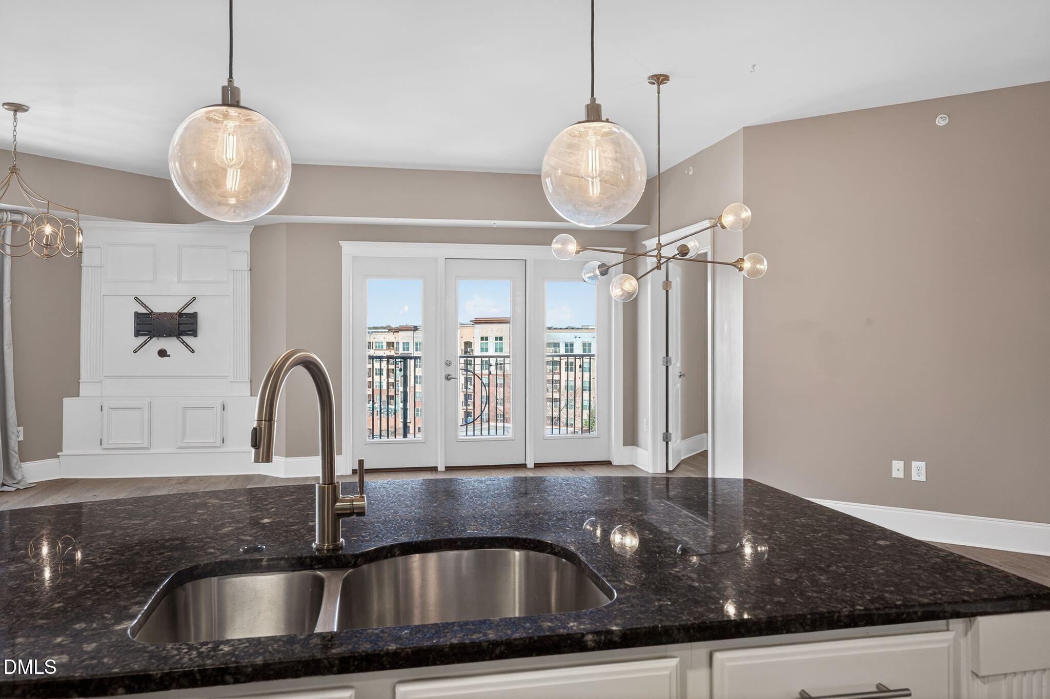 222 Glenwood Avenue # 605