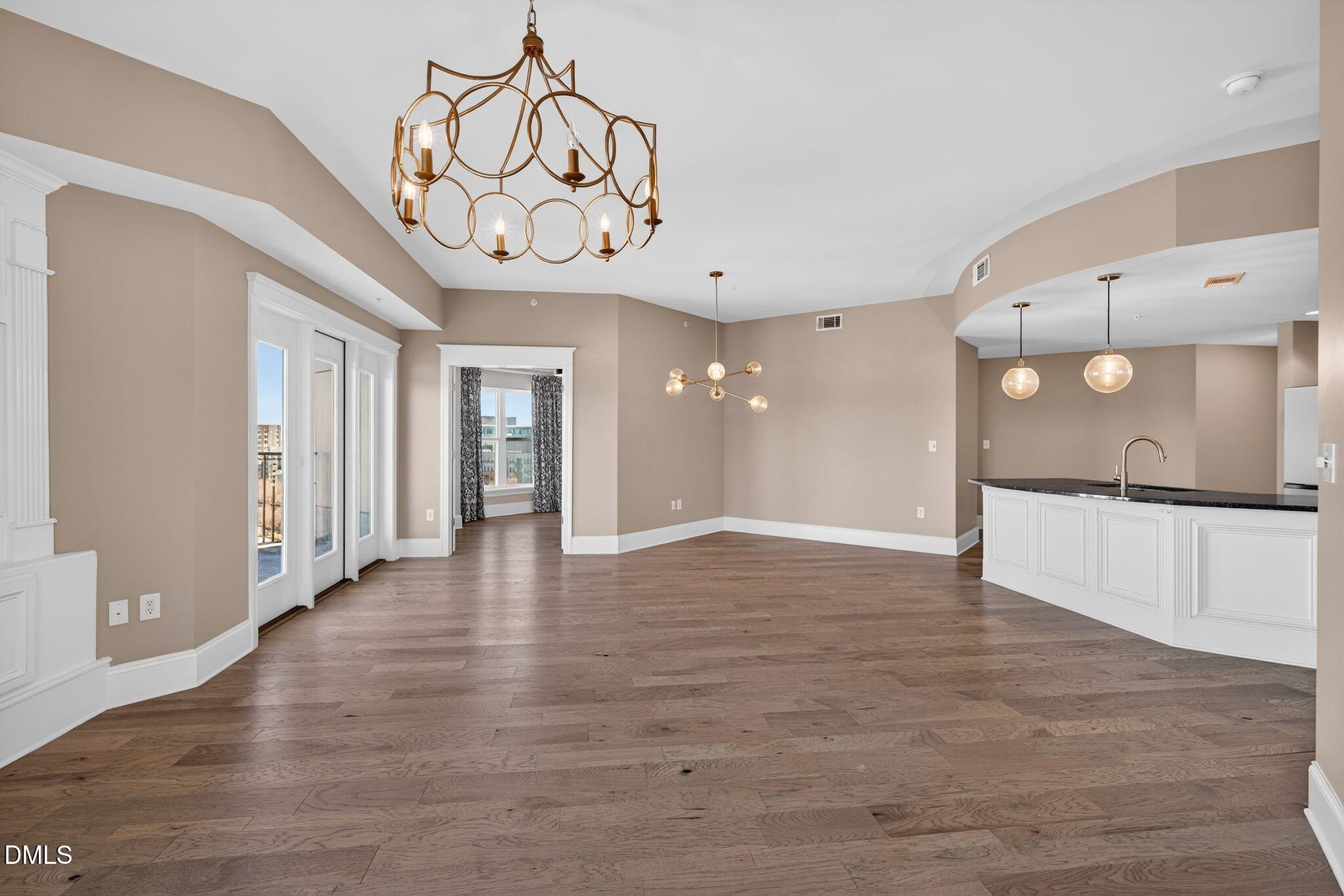 222 Glenwood Avenue # 605