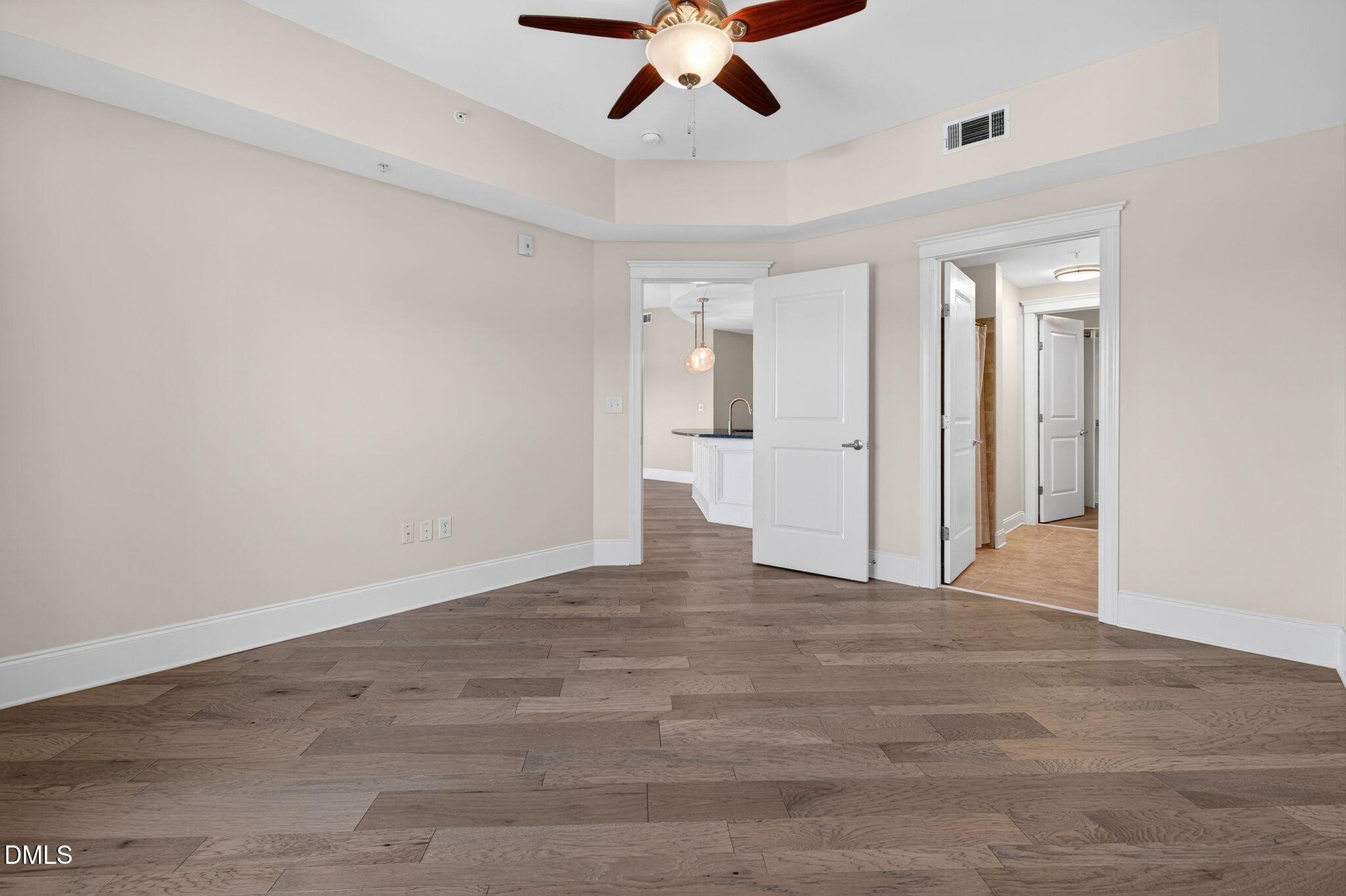 222 Glenwood Avenue # 605