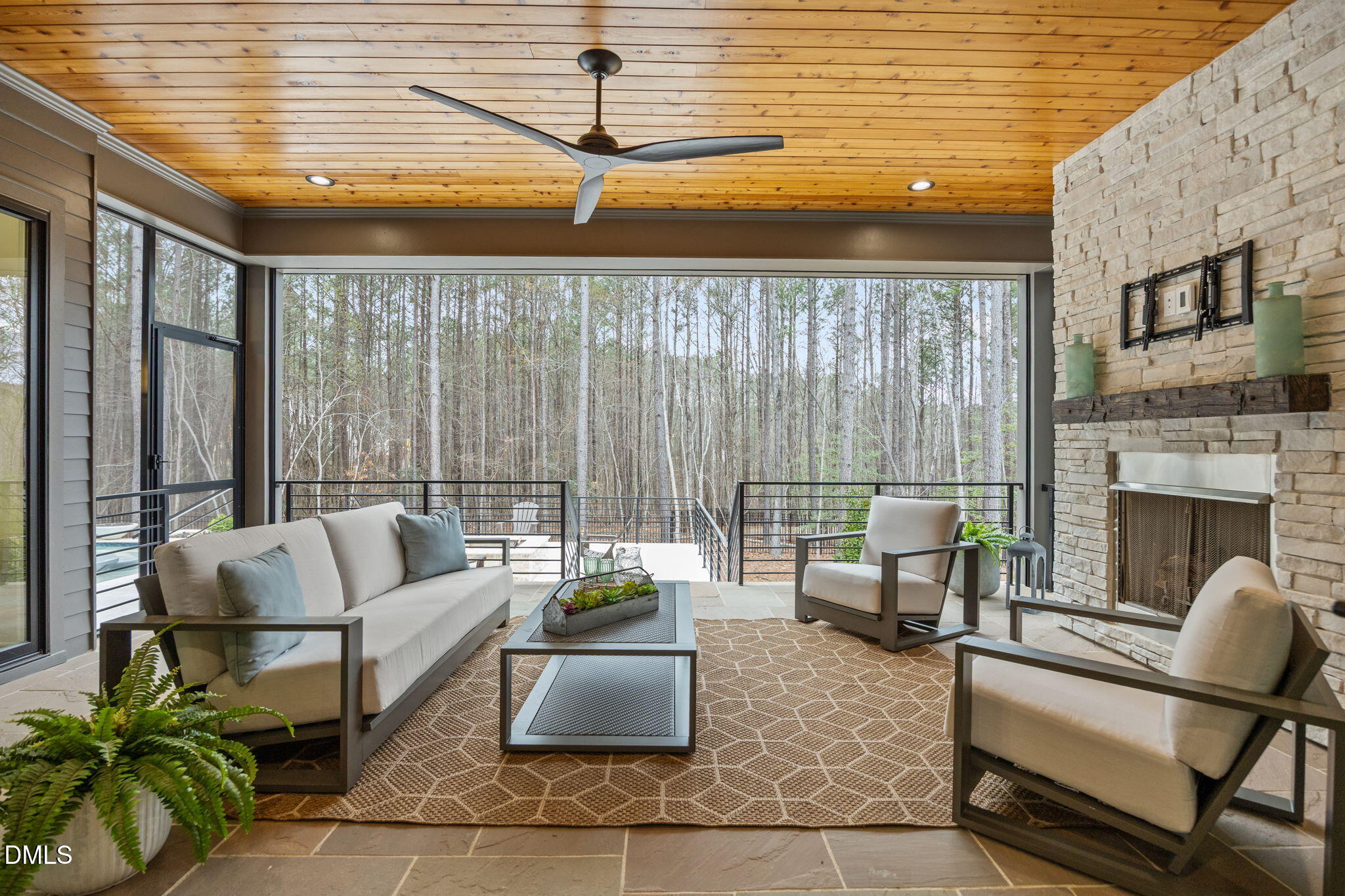 7644 Falls Creek Lane