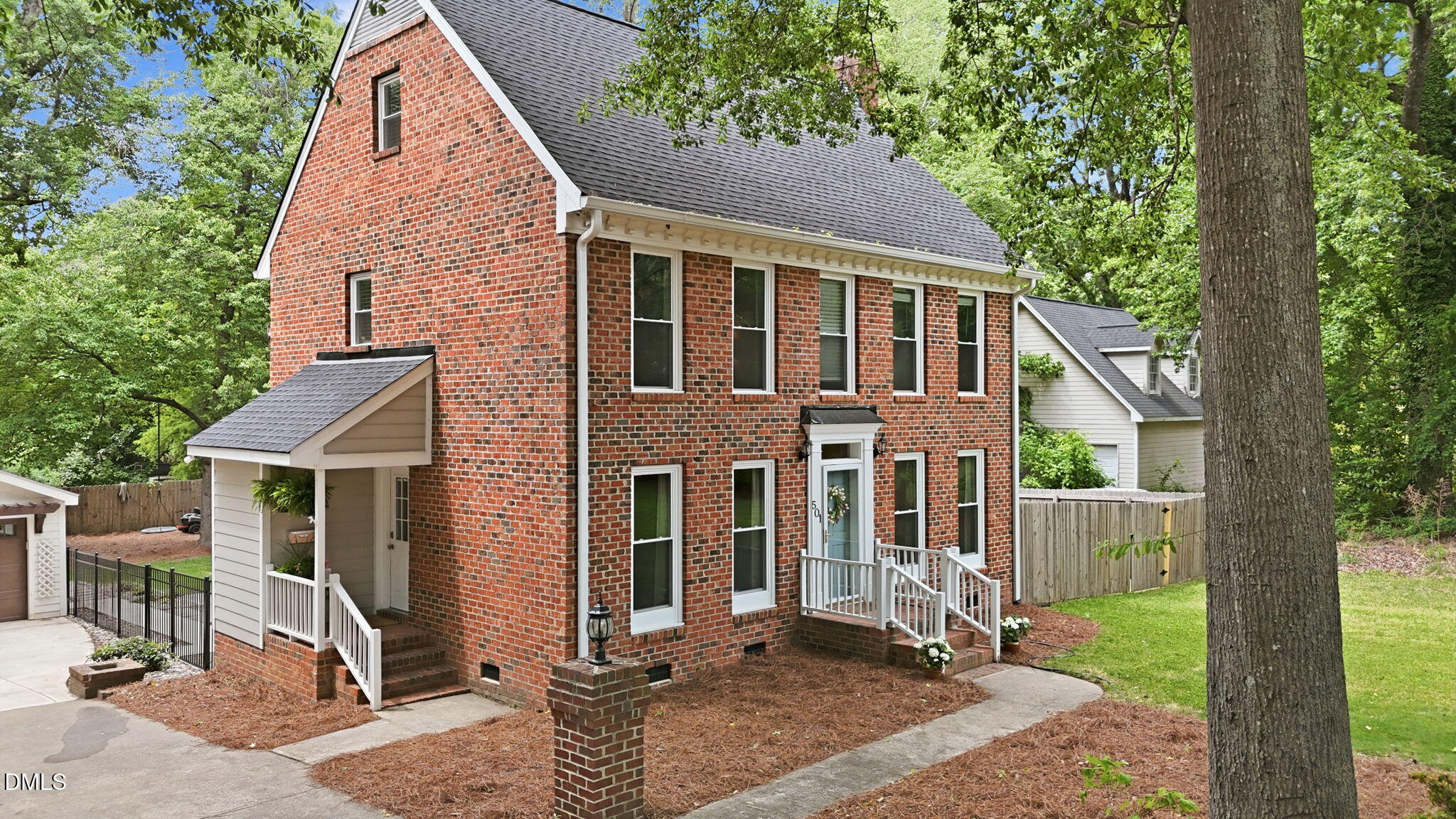 501 N Woodrow Street