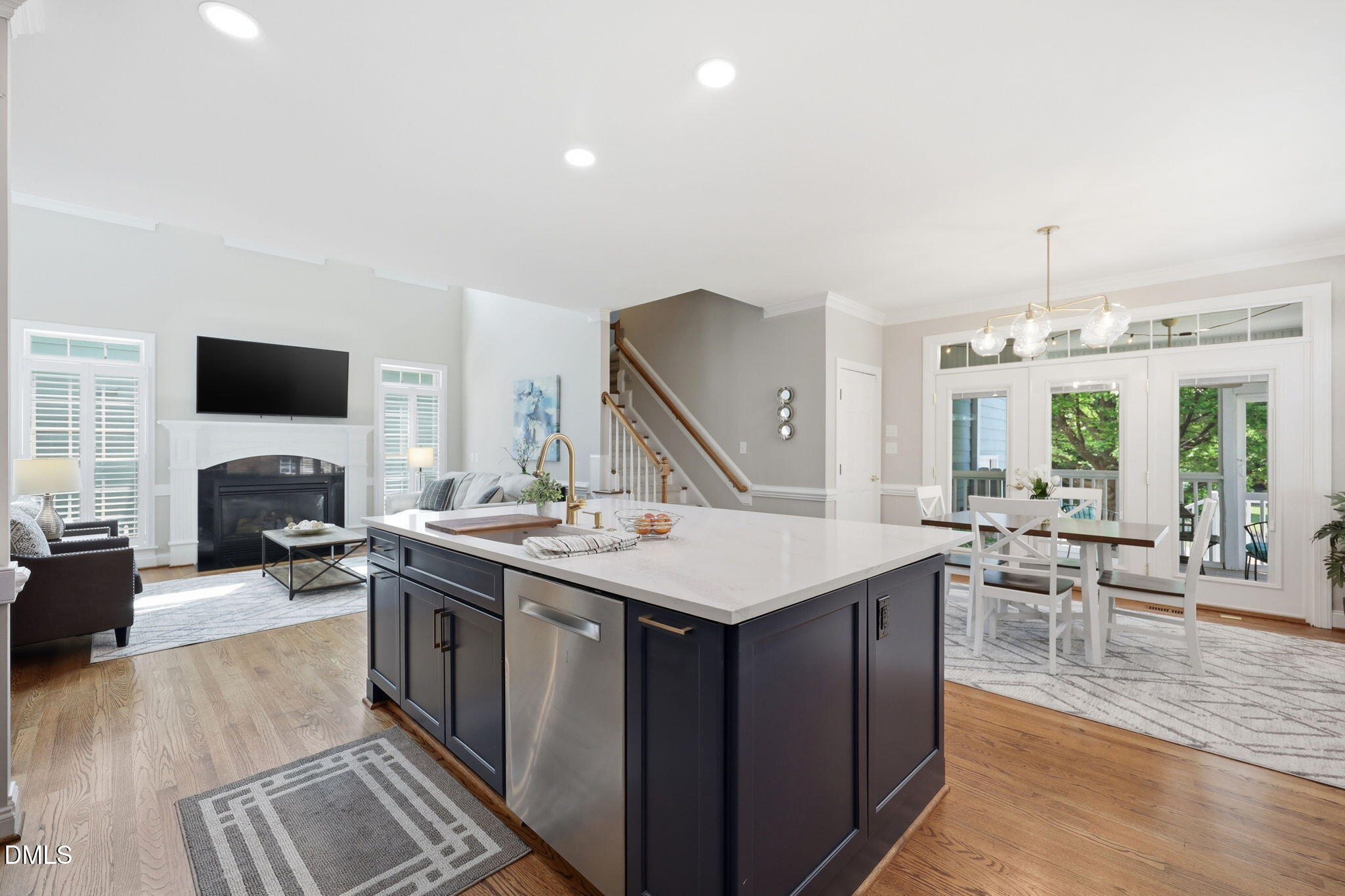 807 Carpenter Town Lane