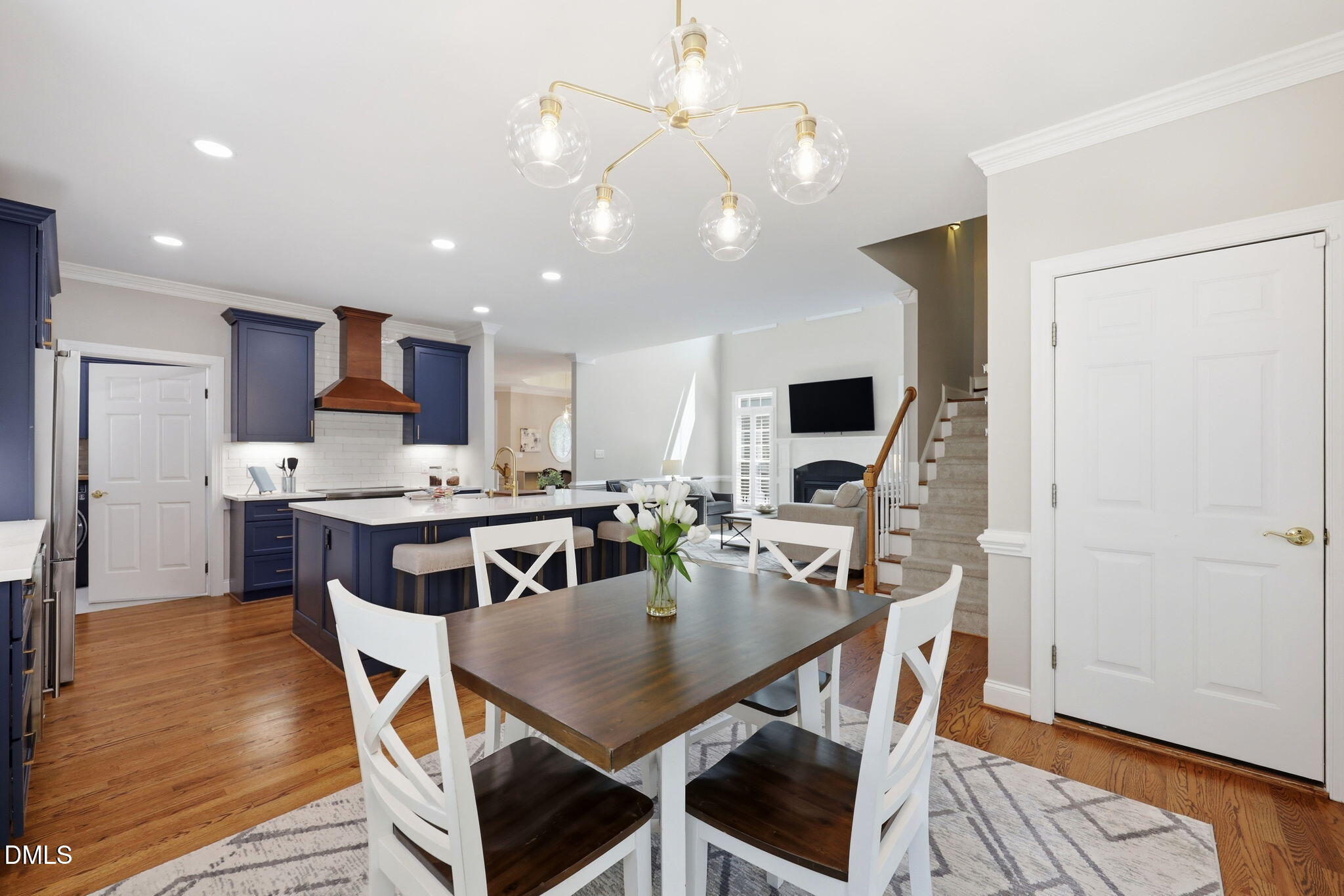 807 Carpenter Town Lane