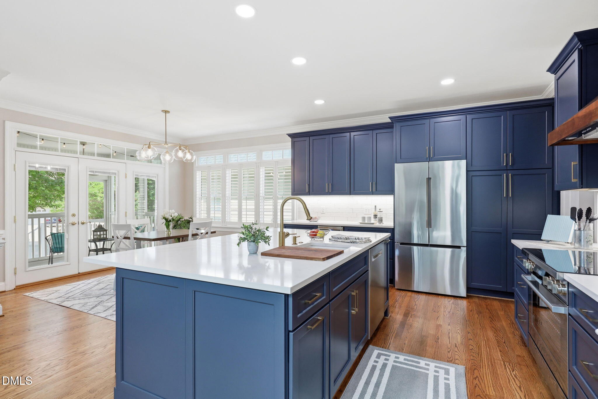807 Carpenter Town Lane
