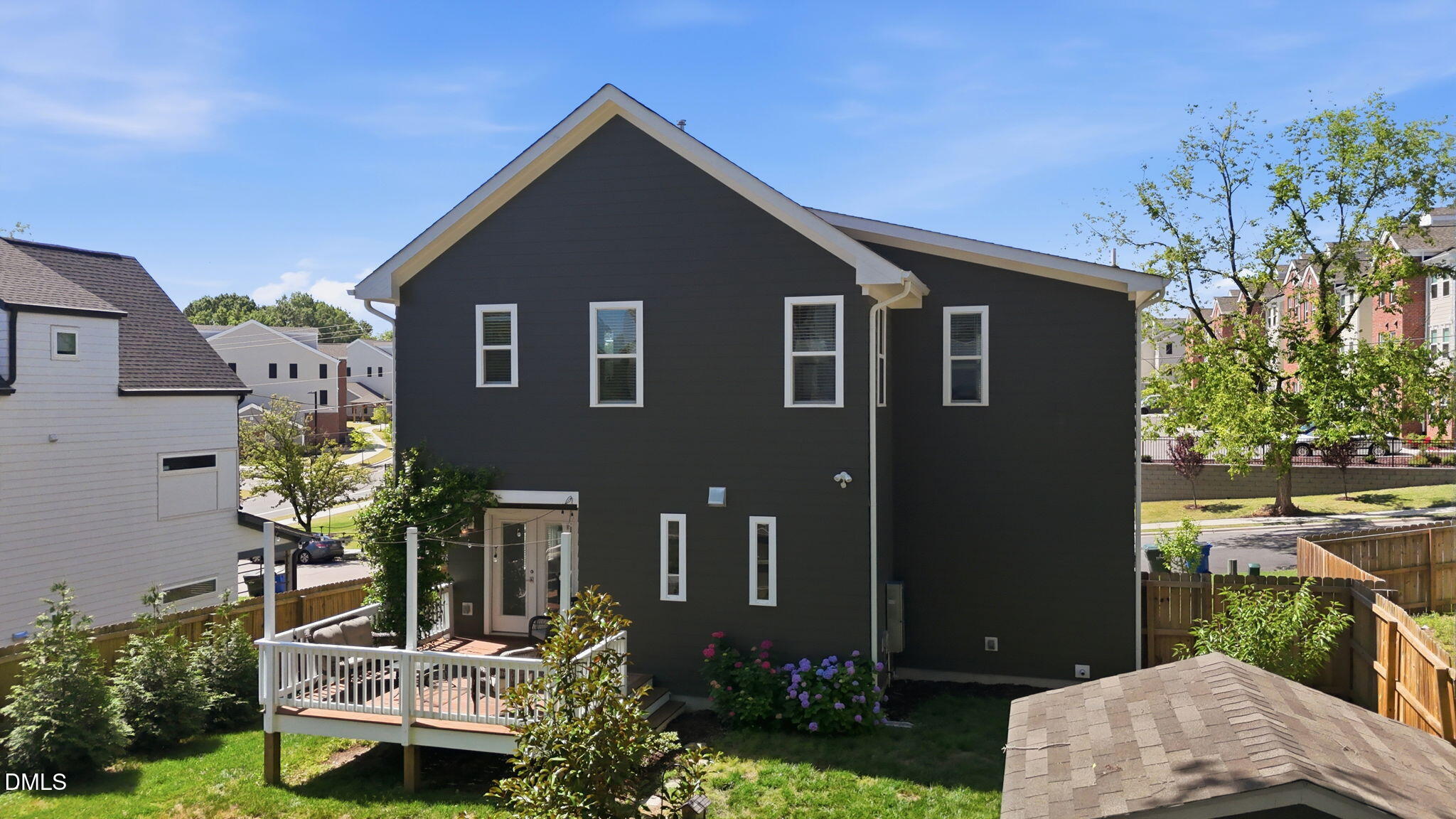 533 Bragg Street
