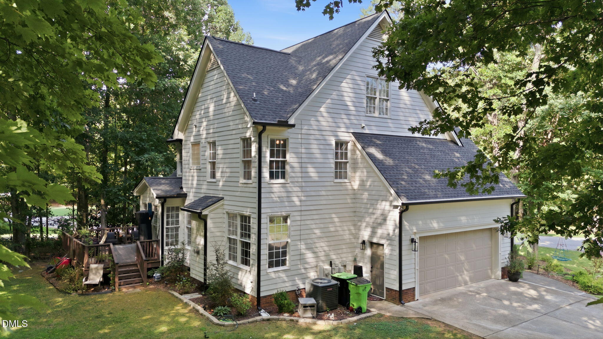 22 Goldthread Avenue