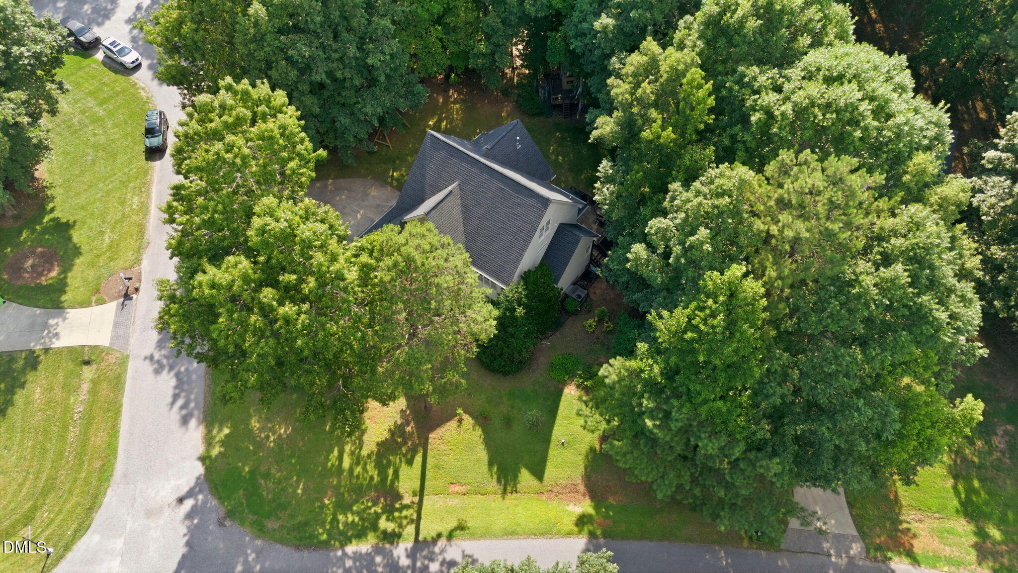 22 Goldthread Avenue
