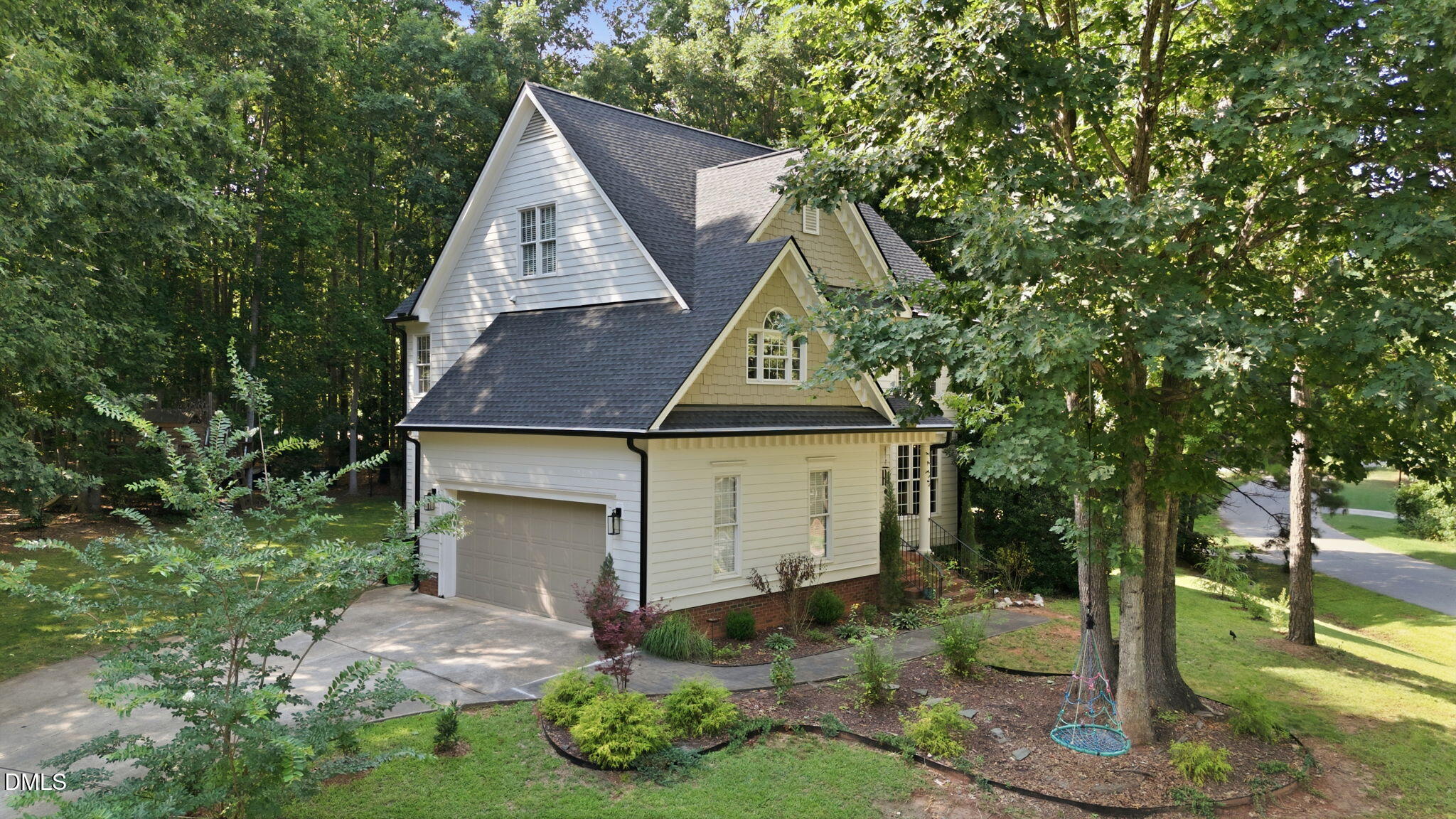 22 Goldthread Avenue