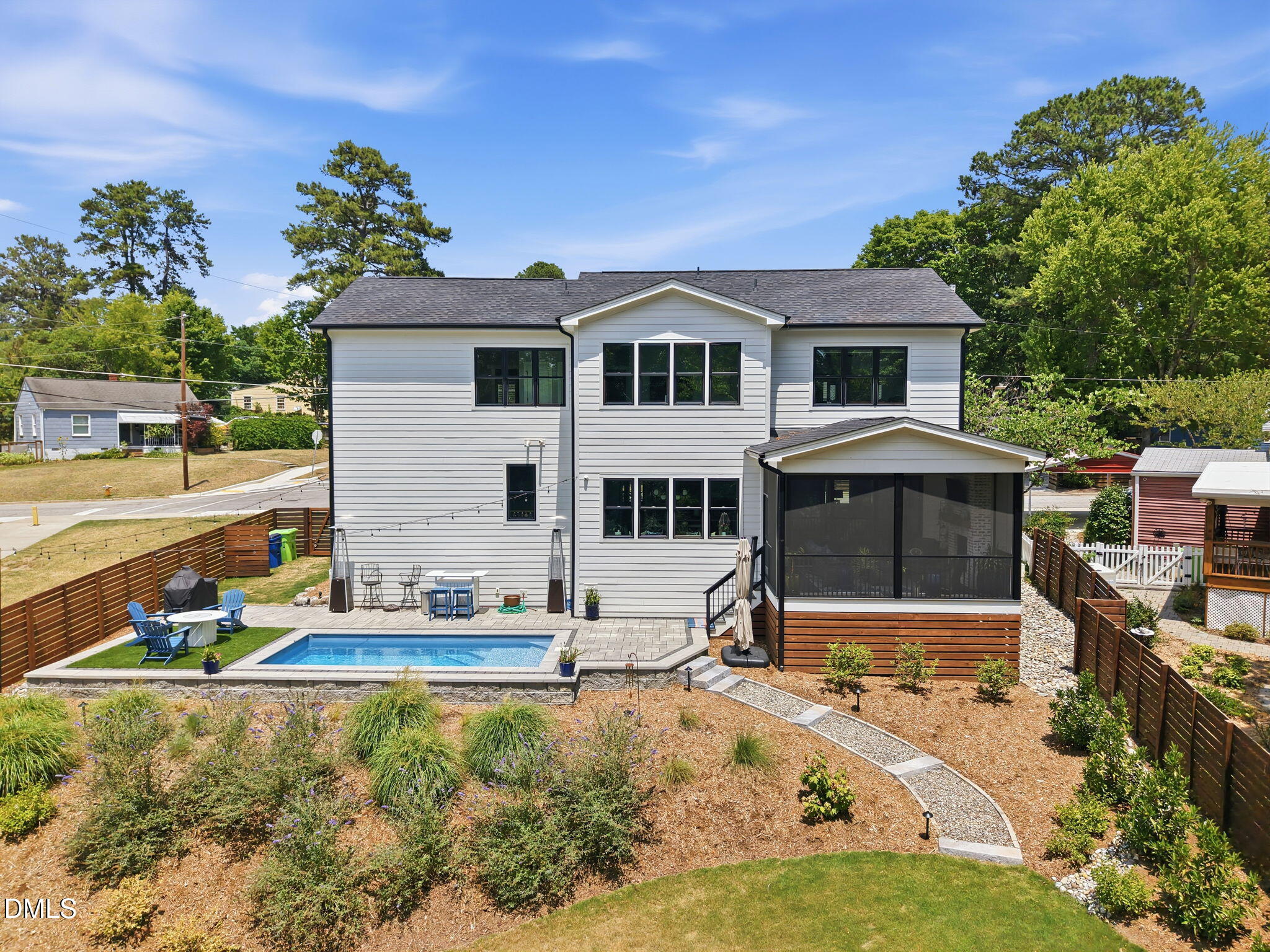 300 Plainview Avenue