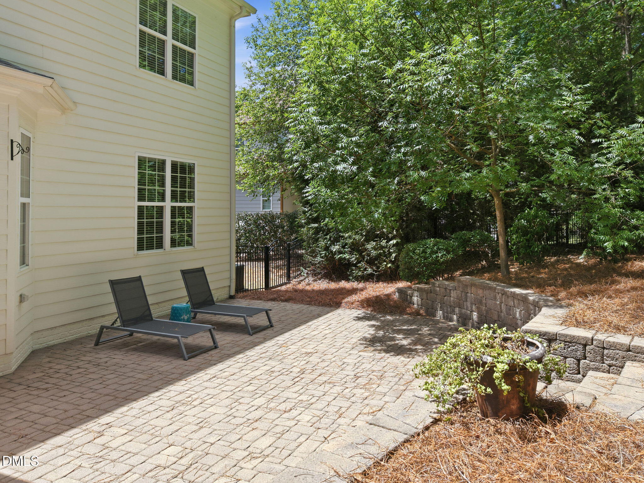 1229 Fanning Drive