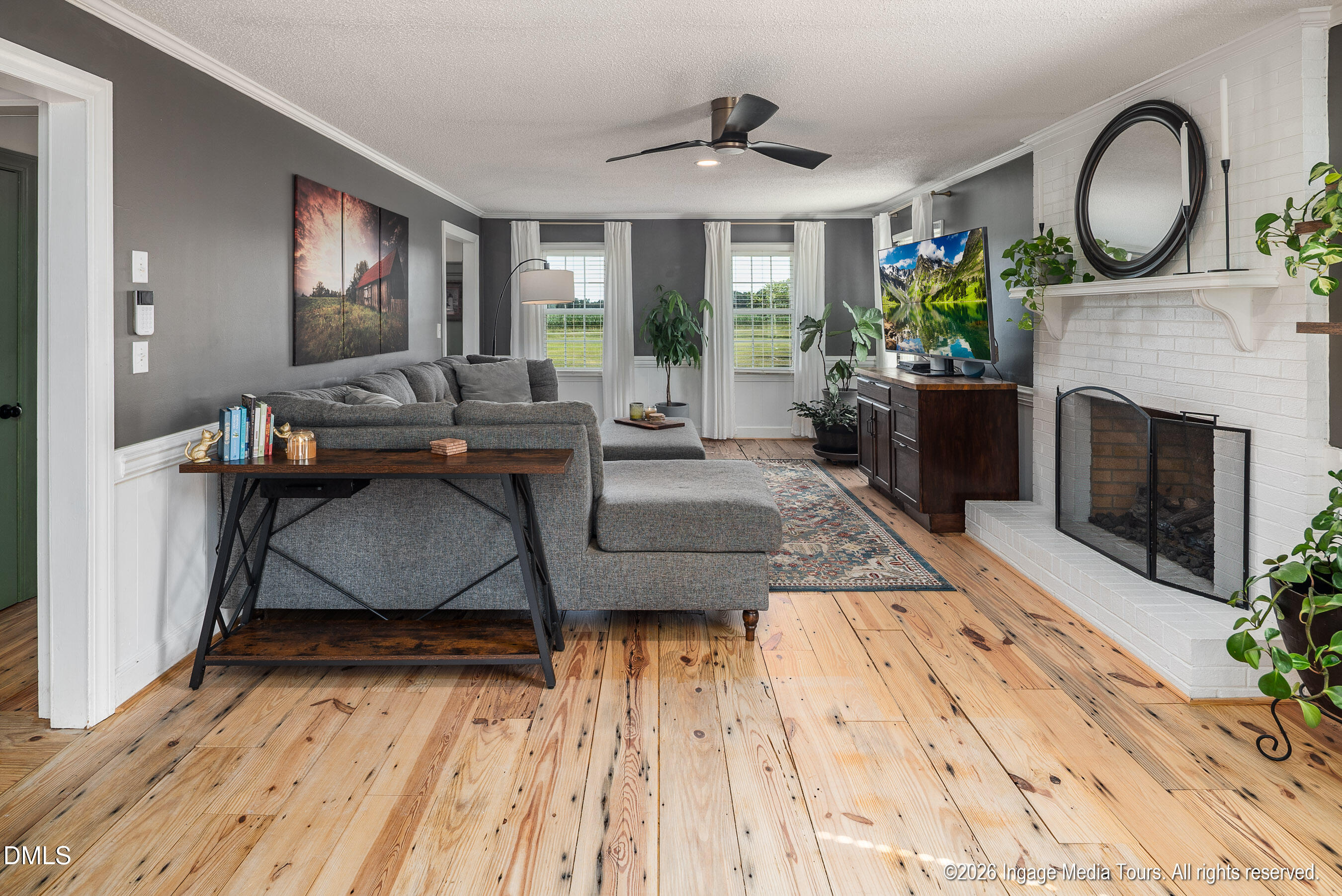 5723 Bowen Drive