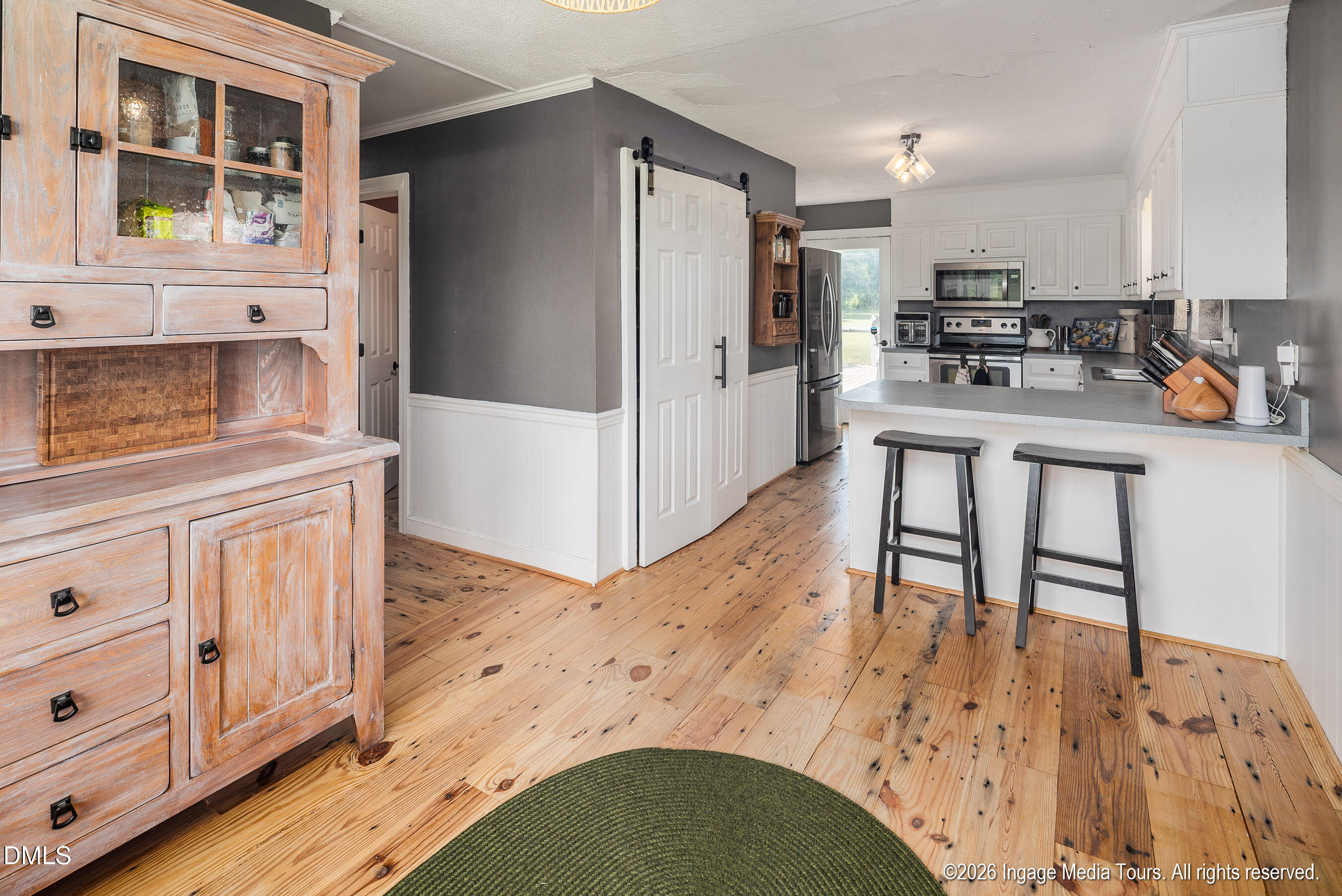 5723 Bowen Drive