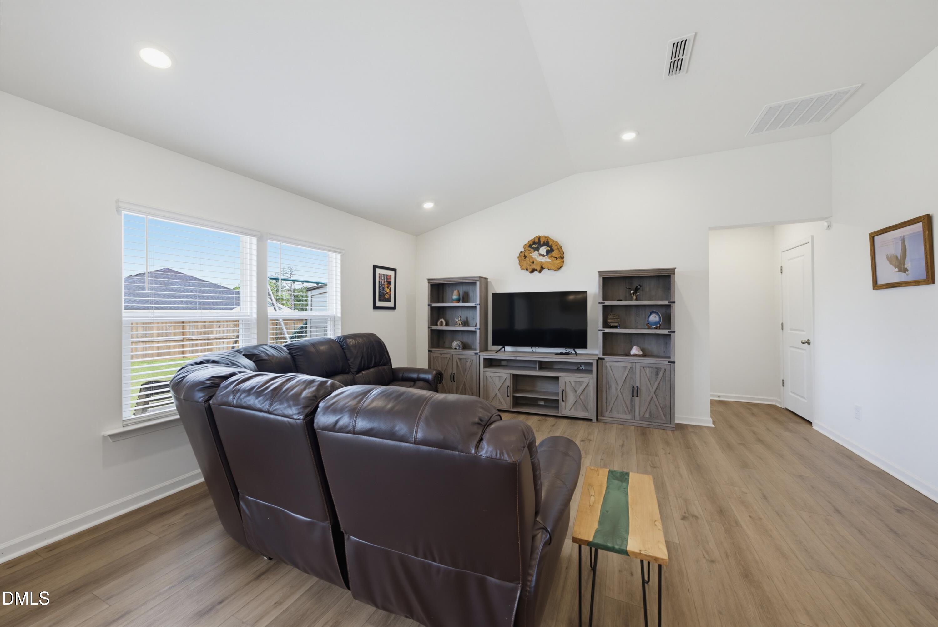 95 Button Bush Lane