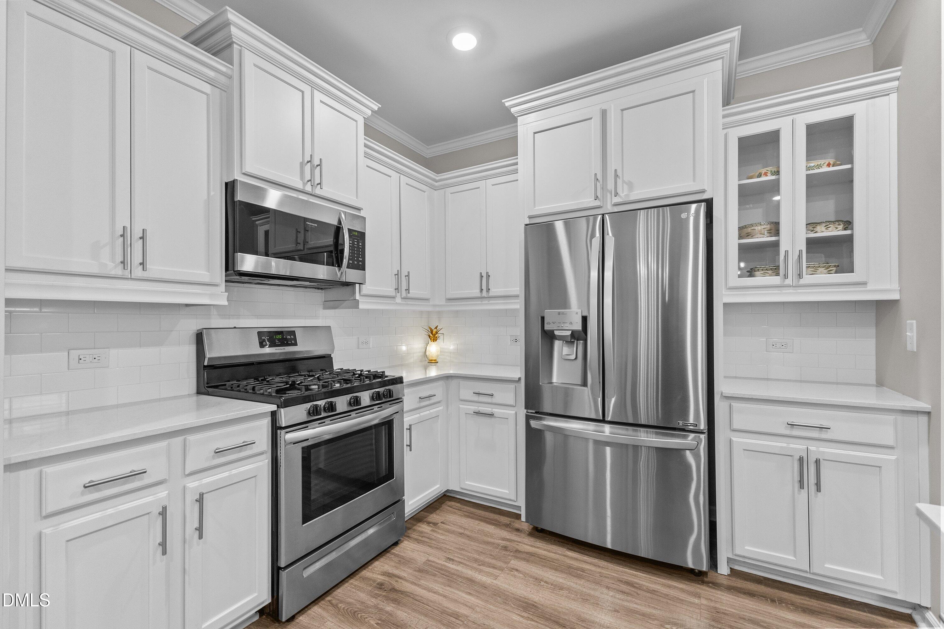 6413 Expertise Avenue