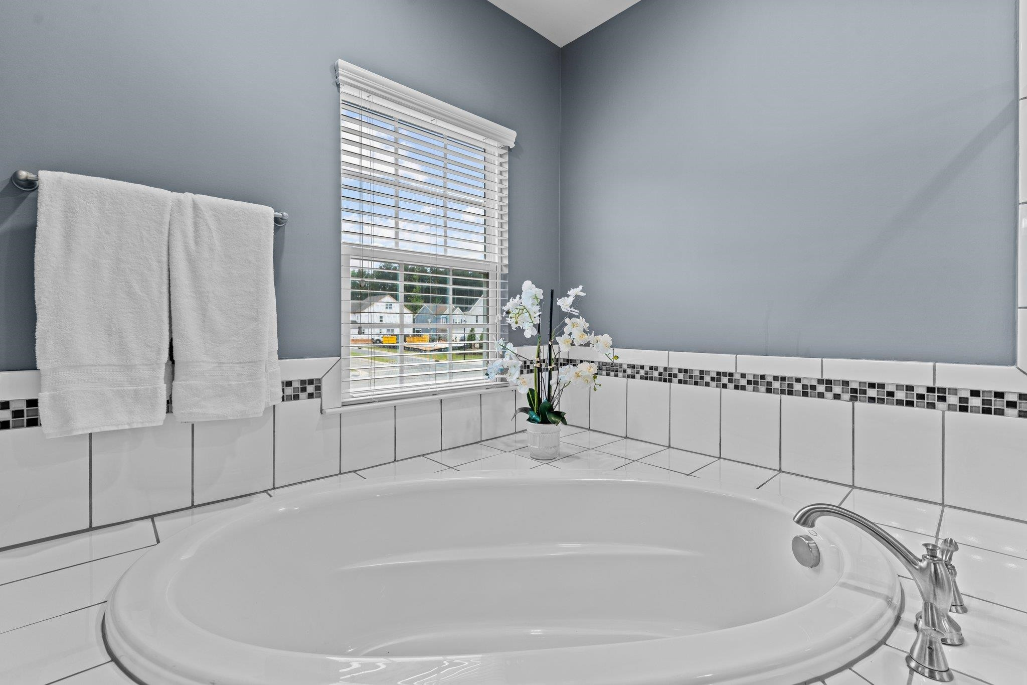 2829 Medoc Mountain Point