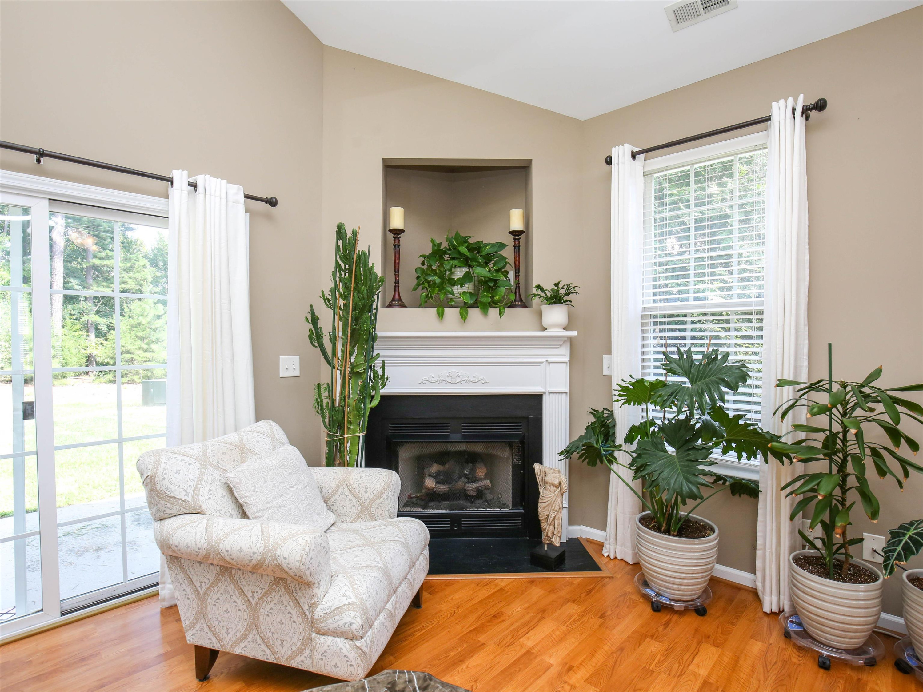 3526 Sugar Tree Place