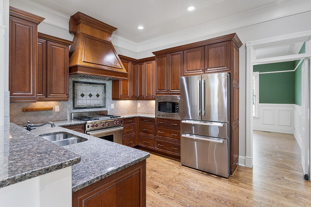 2101 Cameron Pond Drive