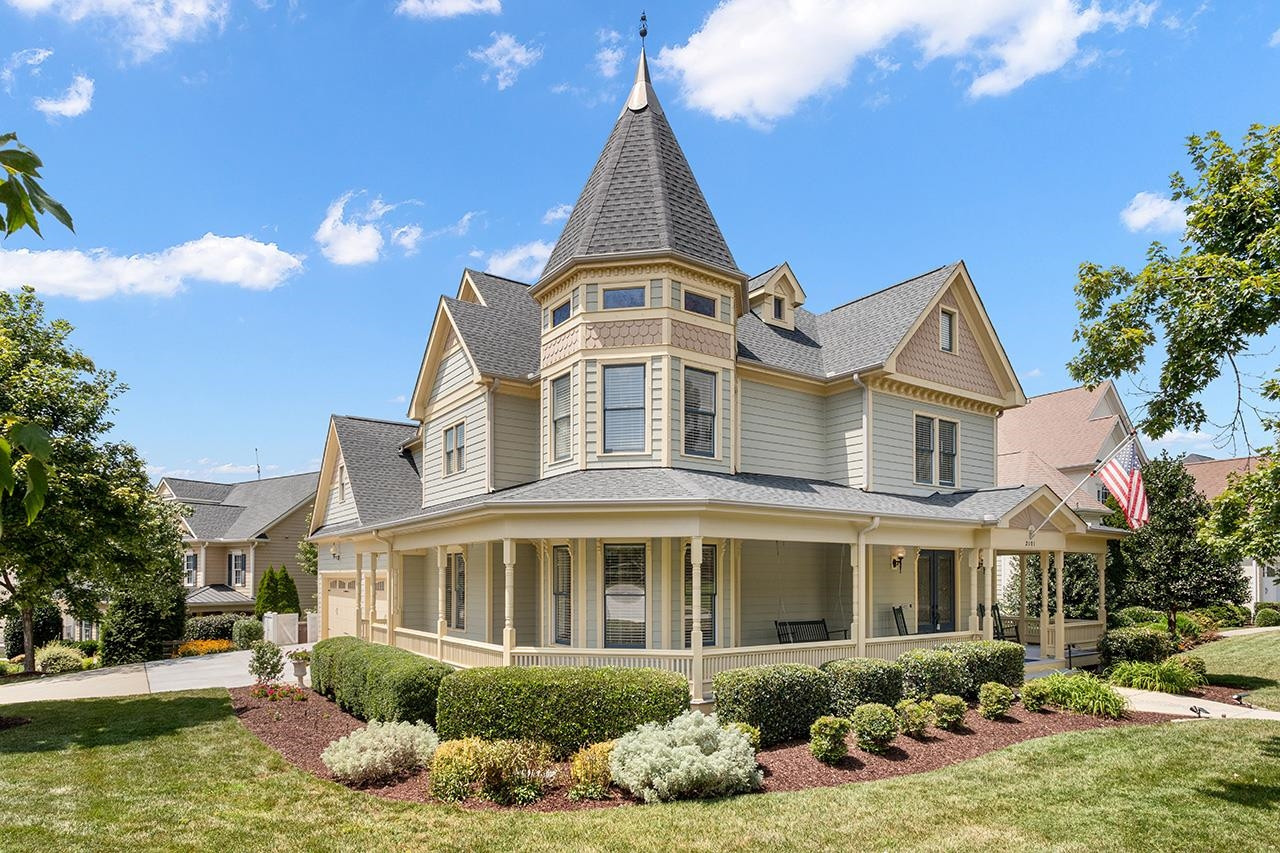 2101 Cameron Pond Drive